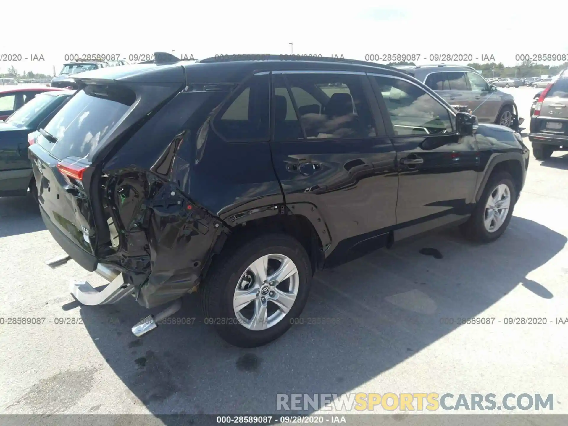 4 Photograph of a damaged car 2T3W1RFV4LC064977 TOYOTA RAV4 2020