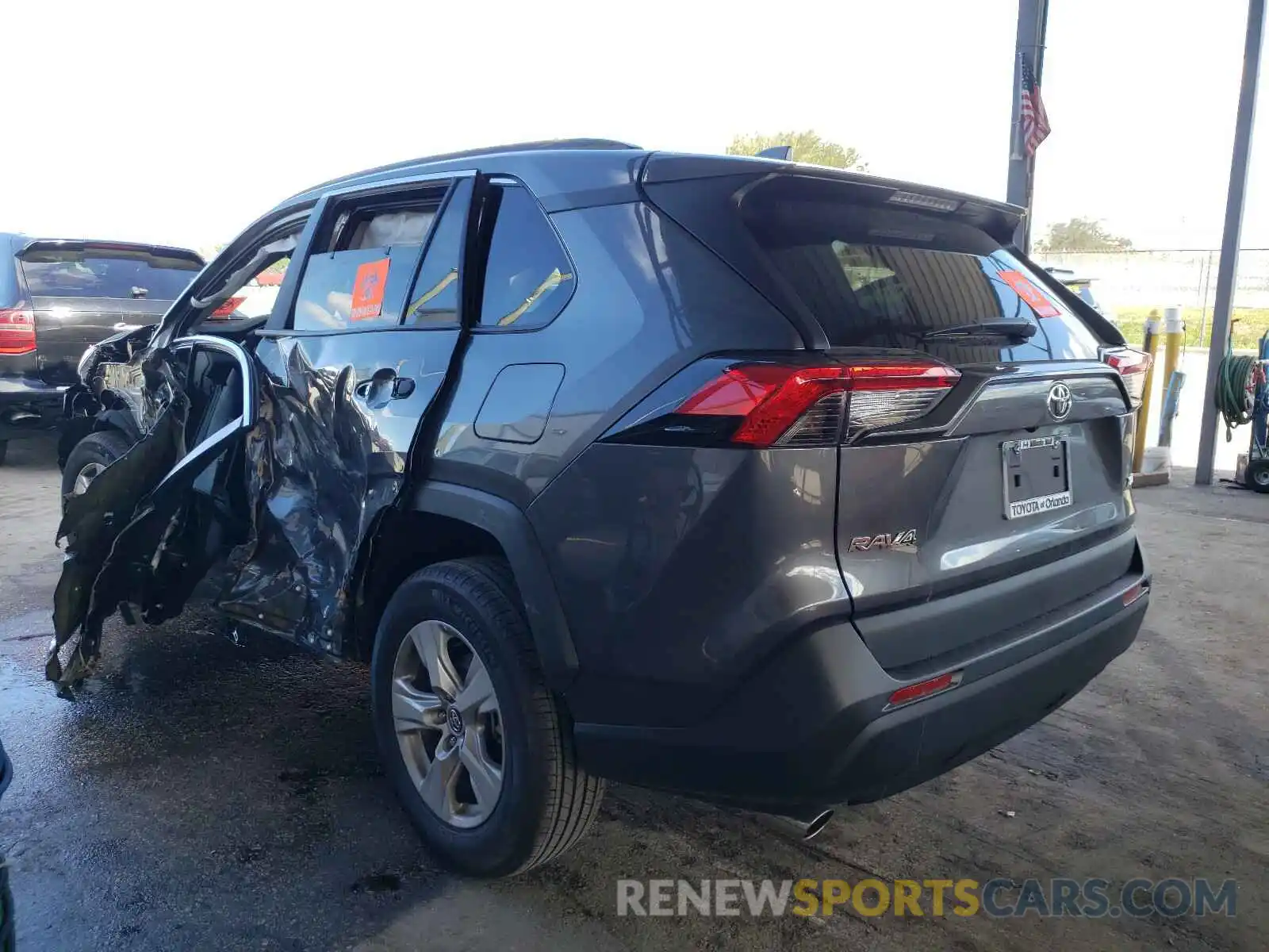 3 Photograph of a damaged car 2T3W1RFV4LC078278 TOYOTA RAV4 2020