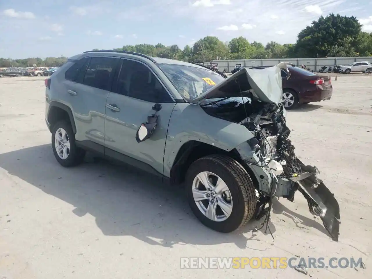 1 Photograph of a damaged car 2T3W1RFV4LC082007 TOYOTA RAV4 2020