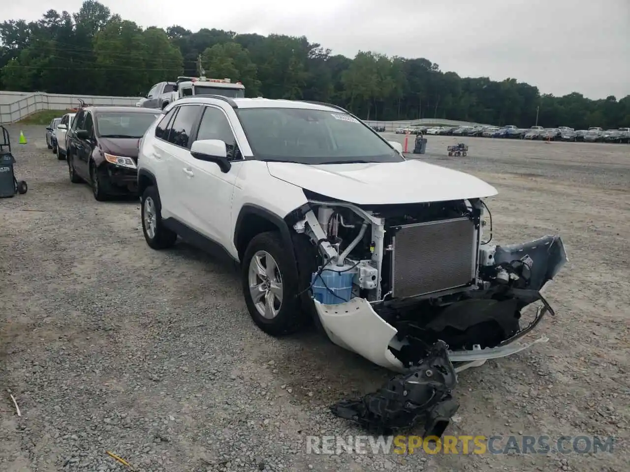 1 Photograph of a damaged car 2T3W1RFV4LC083285 TOYOTA RAV4 2020