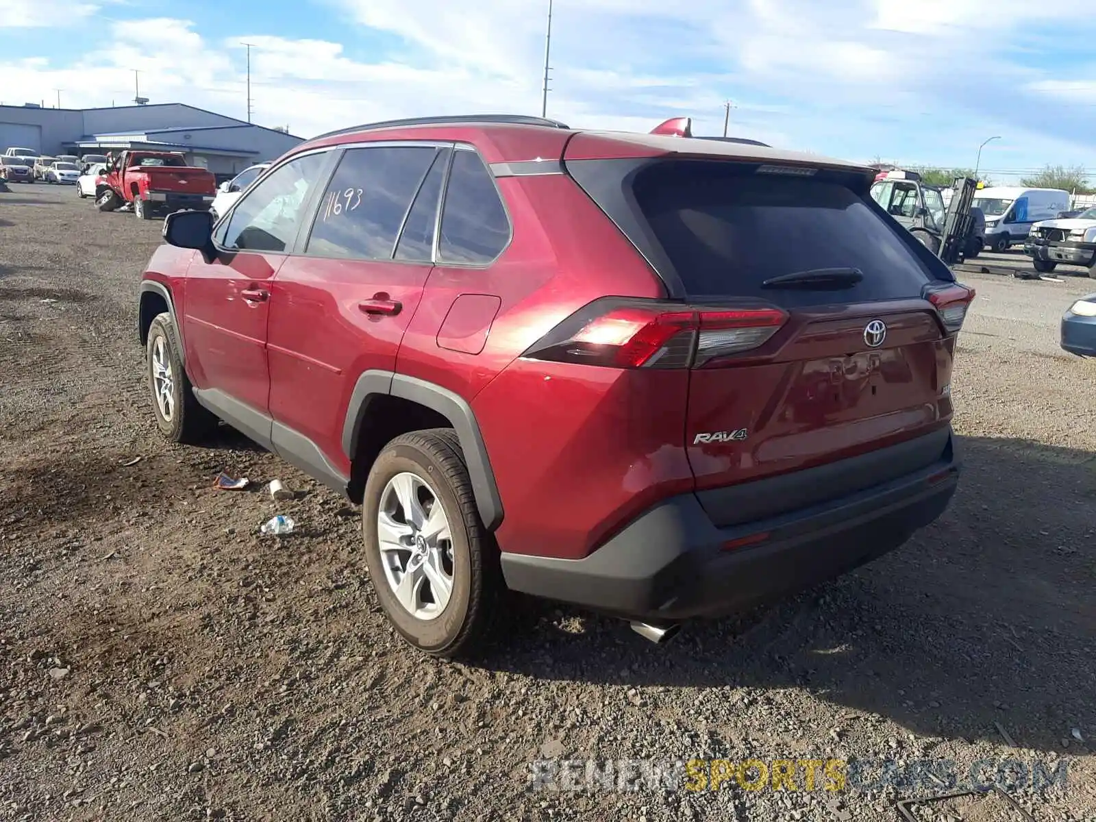 3 Фотография поврежденного автомобиля 2T3W1RFV4LW062743 TOYOTA RAV4 2020