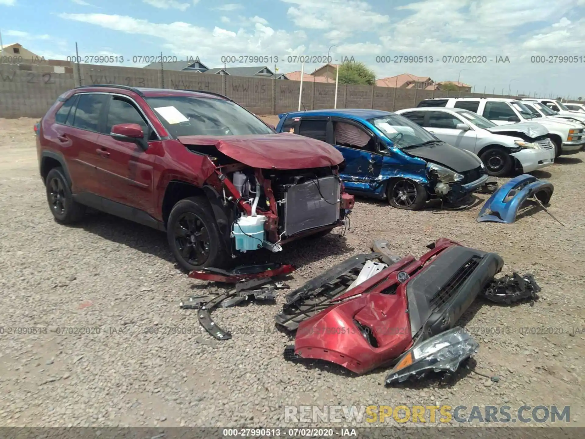 1 Photograph of a damaged car 2T3W1RFV4LW066694 TOYOTA RAV4 2020