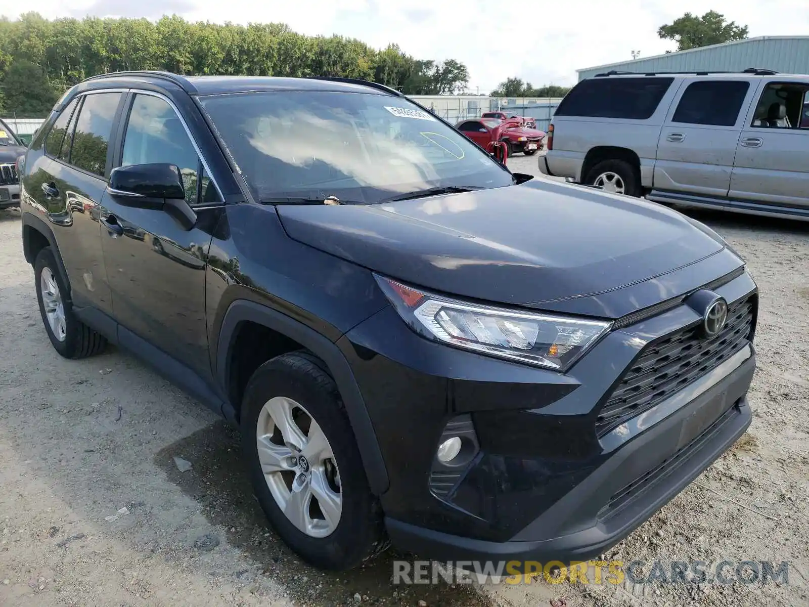 1 Photograph of a damaged car 2T3W1RFV4LW066839 TOYOTA RAV4 2020