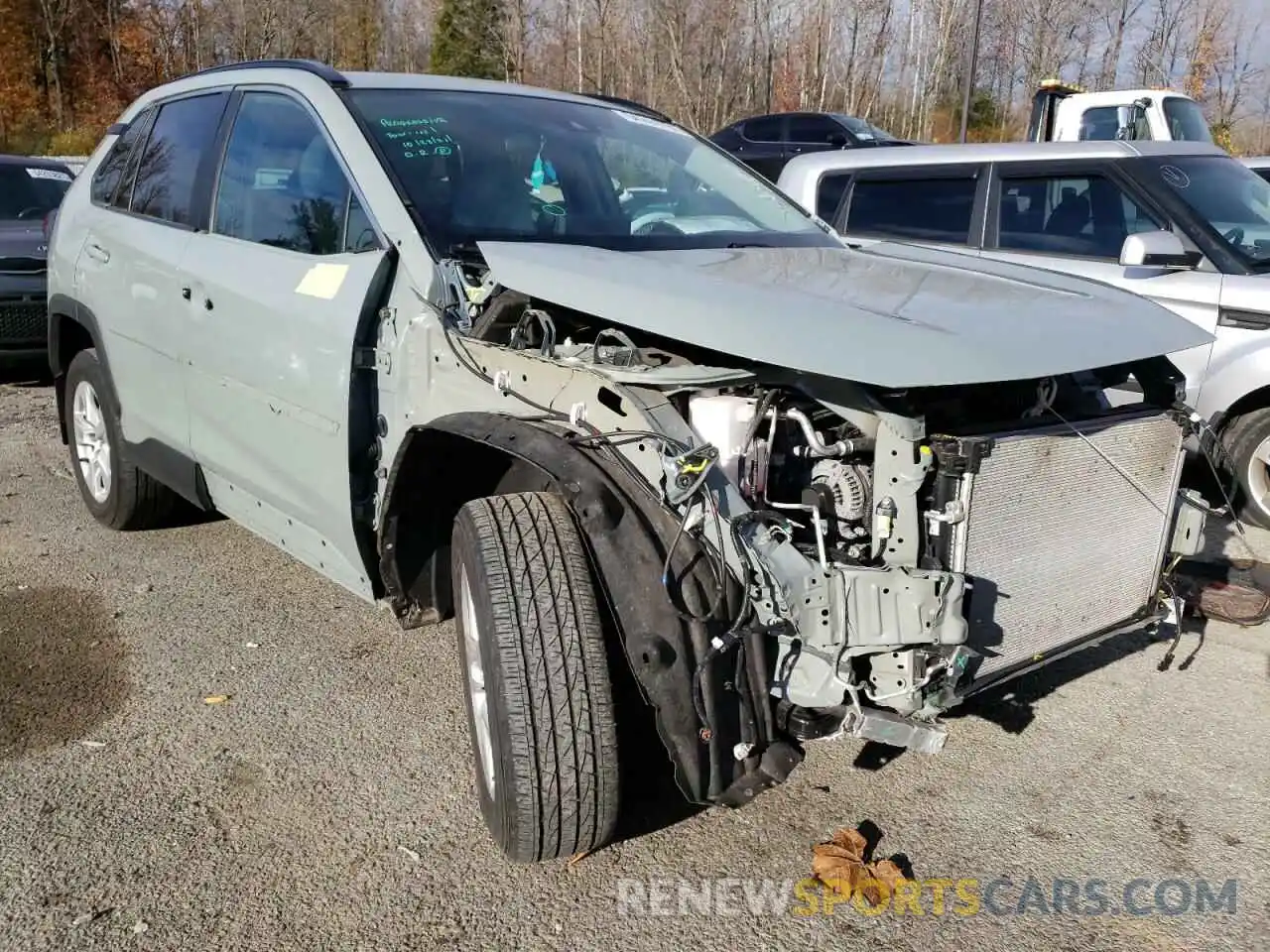 1 Photograph of a damaged car 2T3W1RFV4LW067084 TOYOTA RAV4 2020