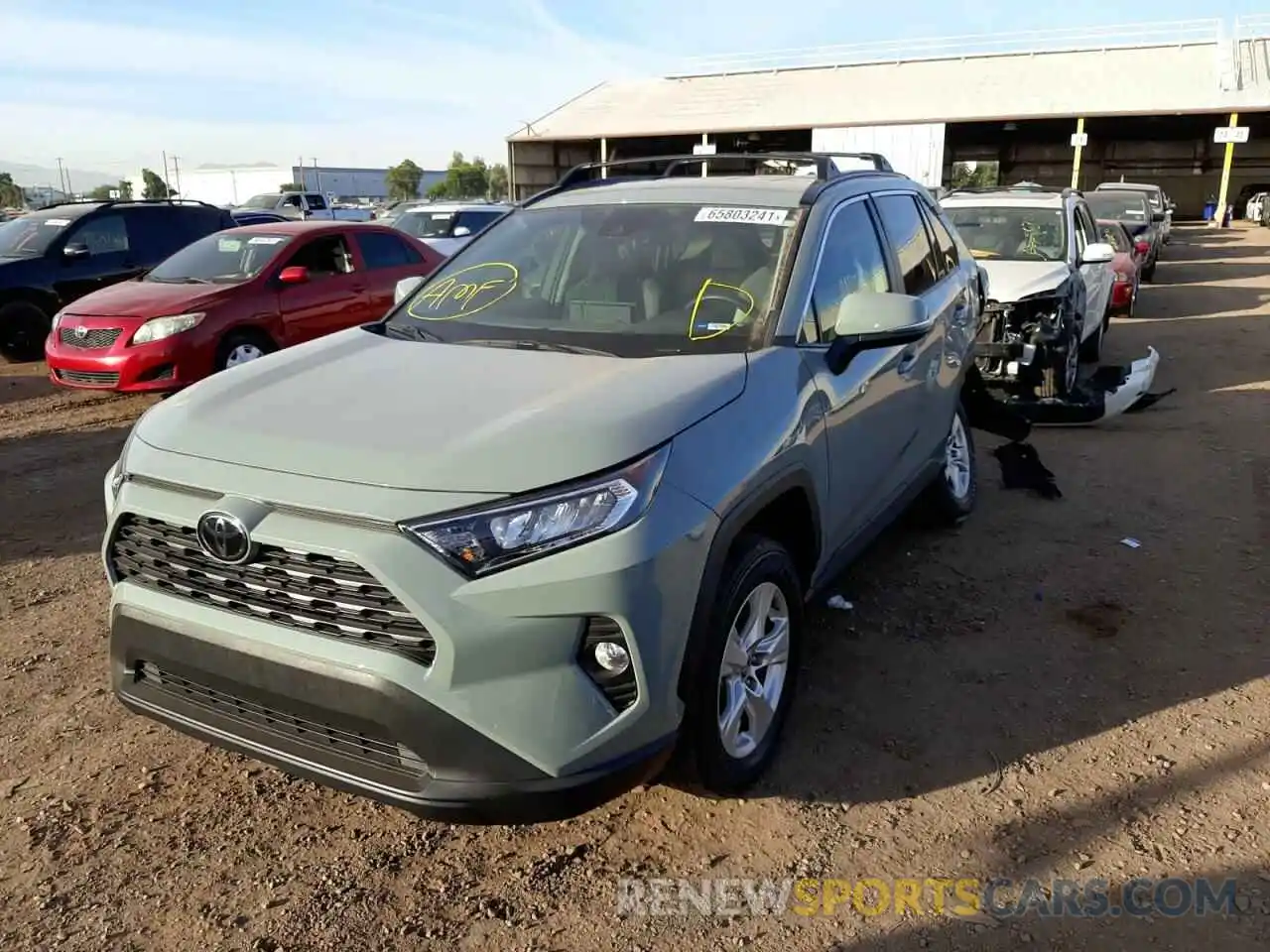 2 Photograph of a damaged car 2T3W1RFV4LW075511 TOYOTA RAV4 2020