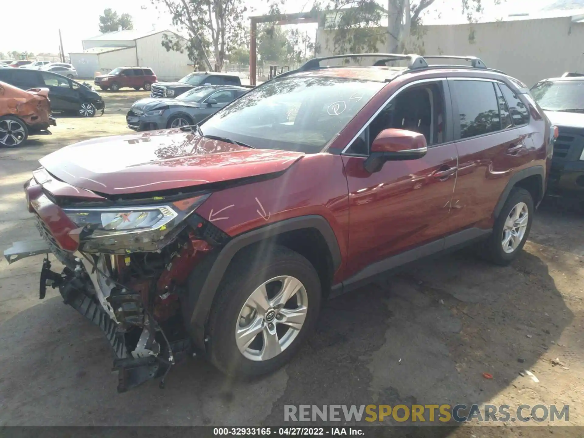 2 Photograph of a damaged car 2T3W1RFV4LW075931 TOYOTA RAV4 2020