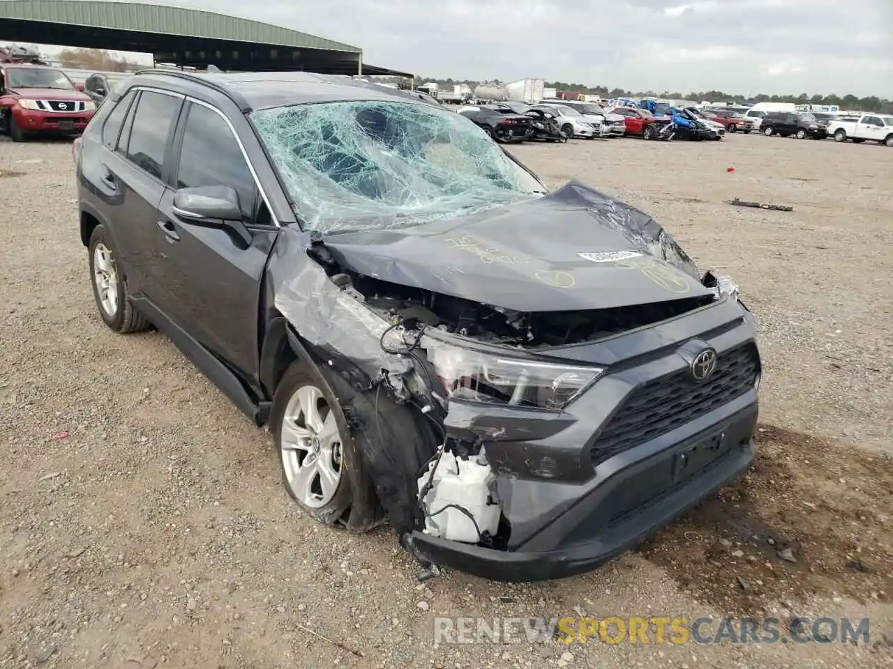 1 Photograph of a damaged car 2T3W1RFV4LW076237 TOYOTA RAV4 2020