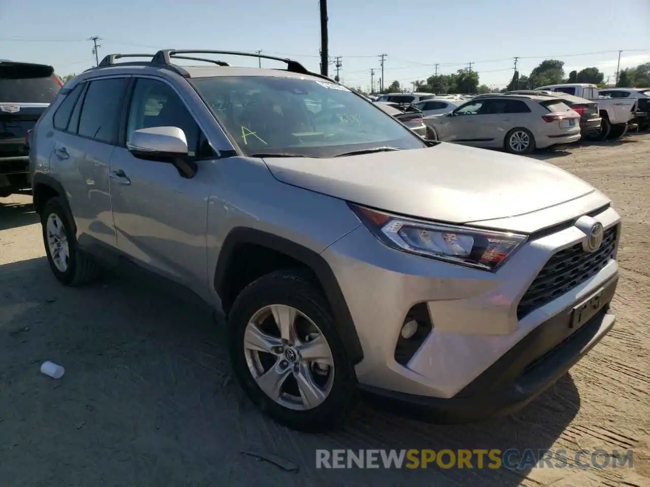 1 Photograph of a damaged car 2T3W1RFV4LW083625 TOYOTA RAV4 2020