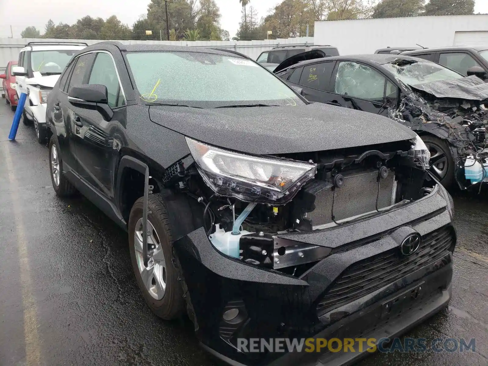 1 Photograph of a damaged car 2T3W1RFV4LW084645 TOYOTA RAV4 2020