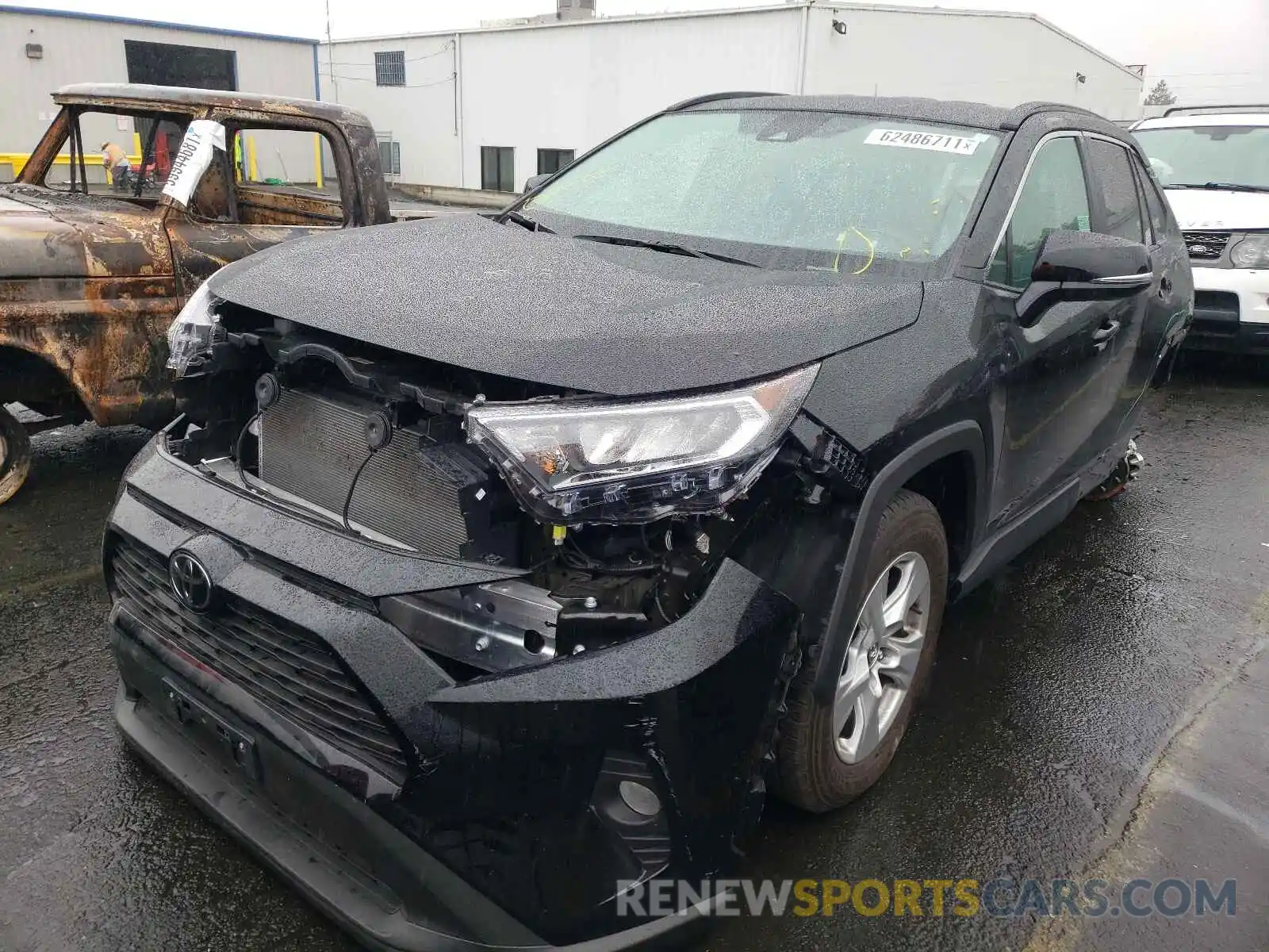 2 Photograph of a damaged car 2T3W1RFV4LW084645 TOYOTA RAV4 2020