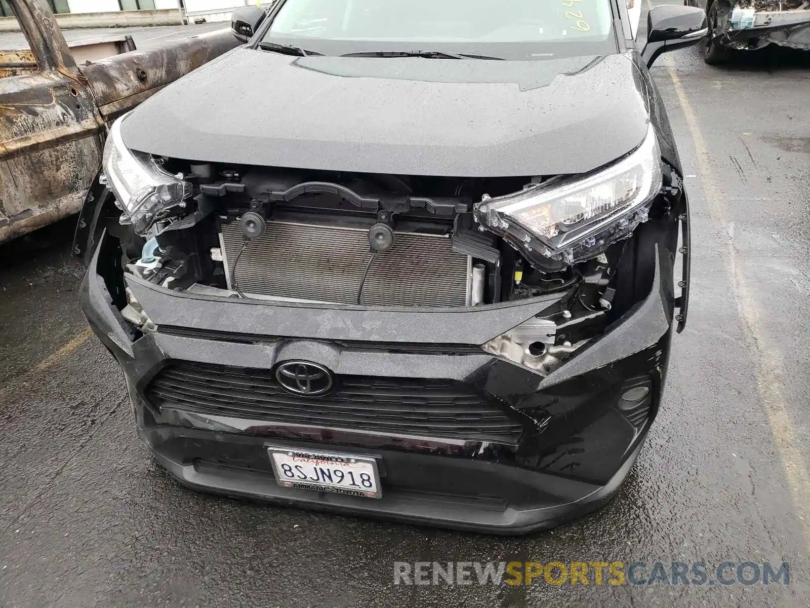 9 Photograph of a damaged car 2T3W1RFV4LW084645 TOYOTA RAV4 2020