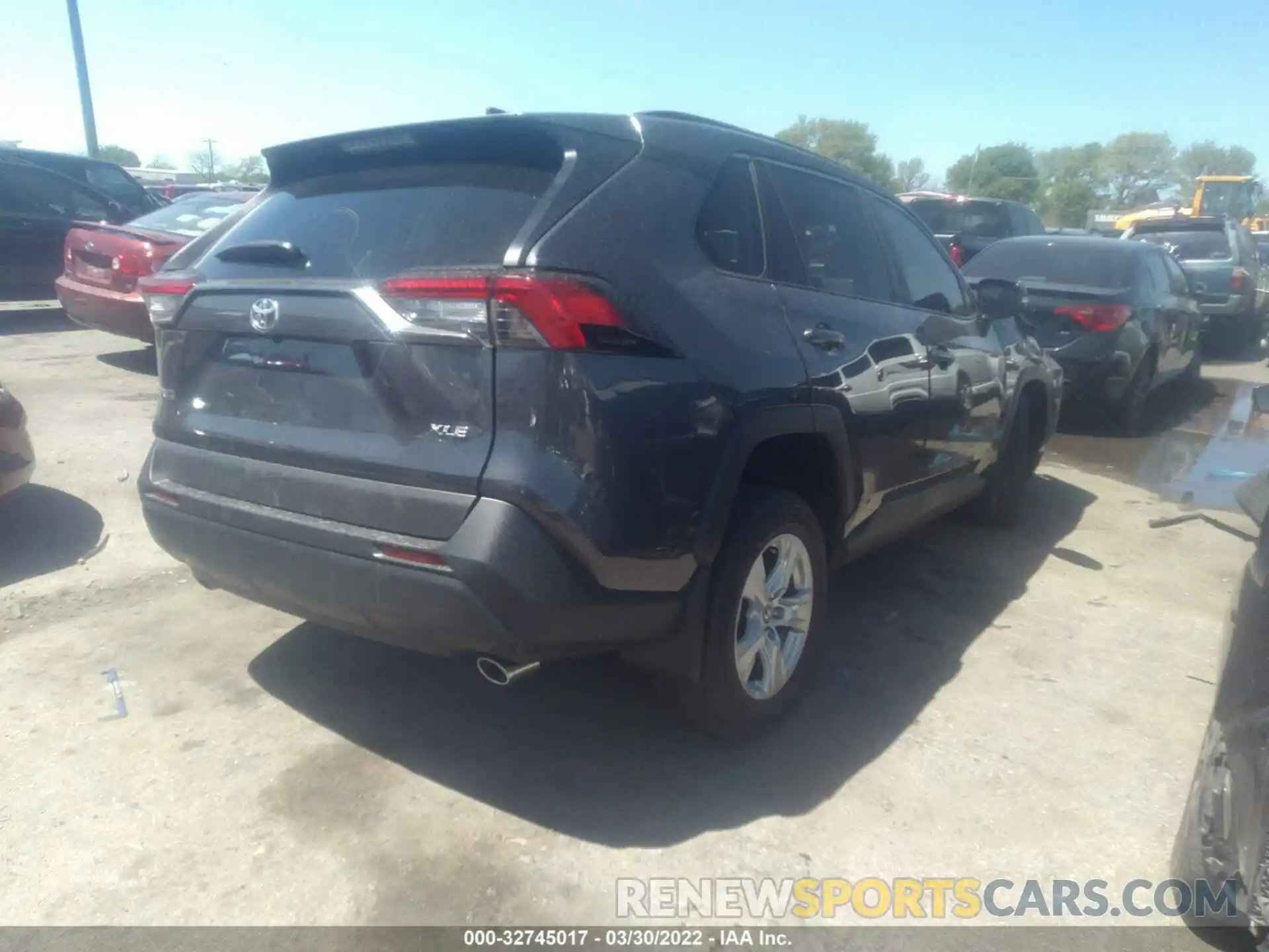 4 Photograph of a damaged car 2T3W1RFV4LW099632 TOYOTA RAV4 2020