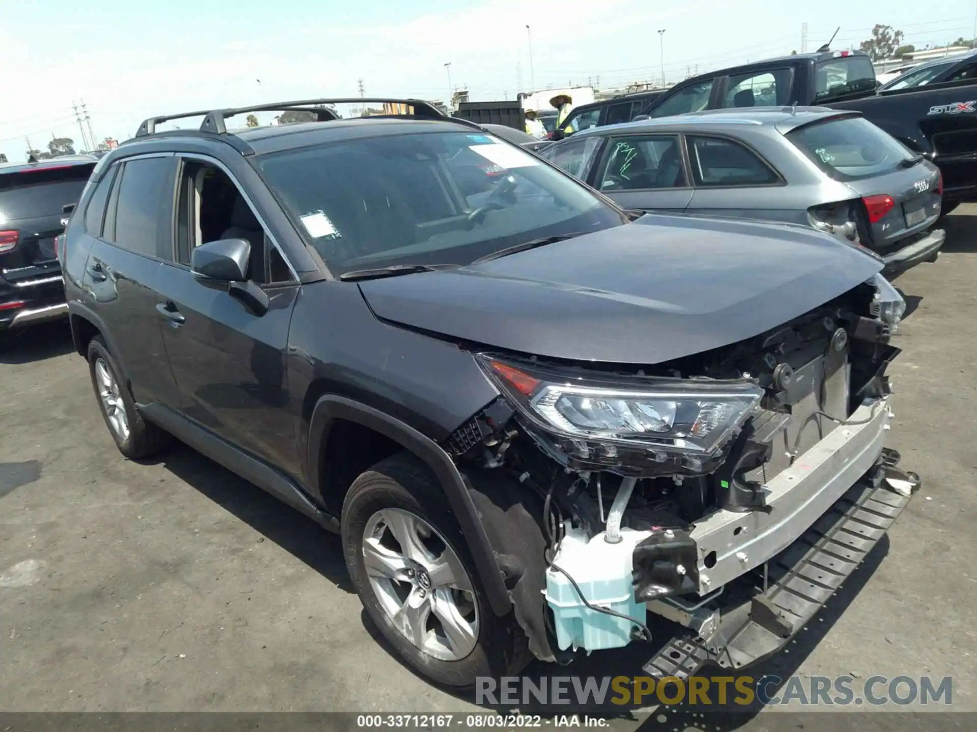 1 Photograph of a damaged car 2T3W1RFV4LW100150 TOYOTA RAV4 2020