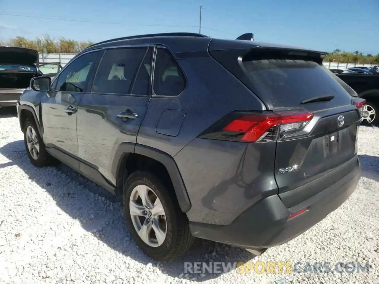 3 Photograph of a damaged car 2T3W1RFV5LC033978 TOYOTA RAV4 2020