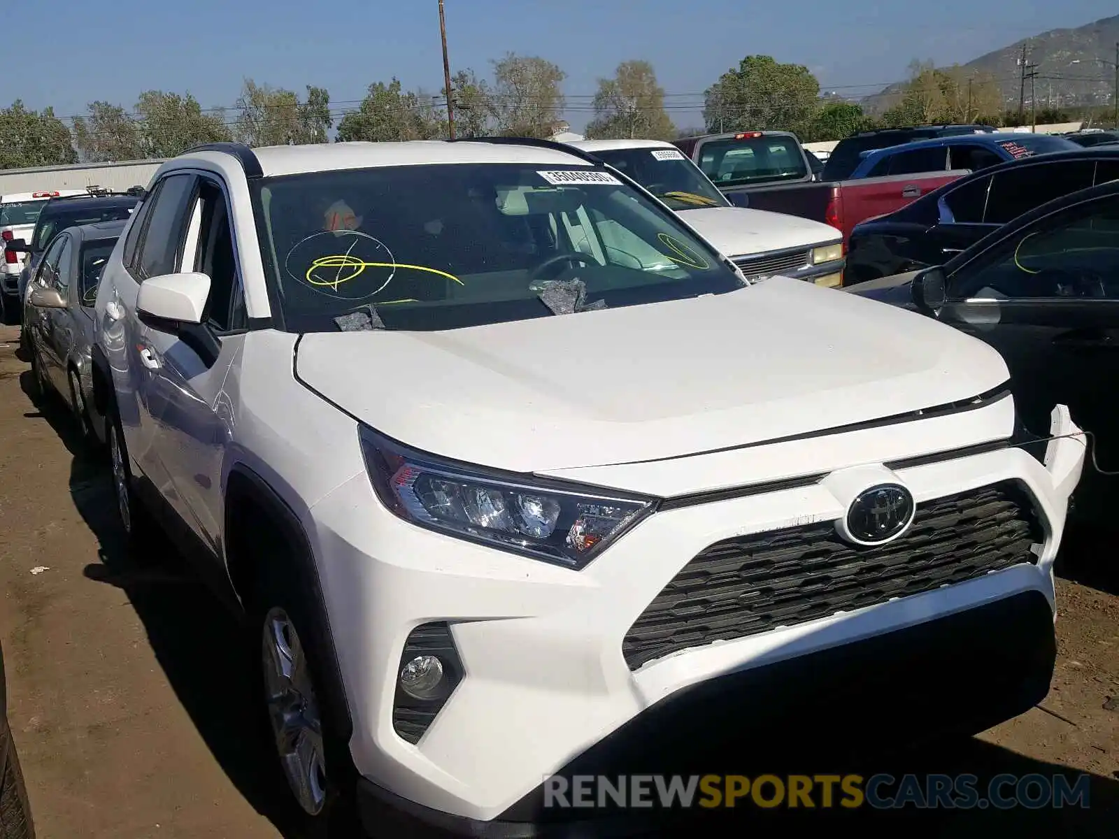 1 Photograph of a damaged car 2T3W1RFV5LC036248 TOYOTA RAV4 2020