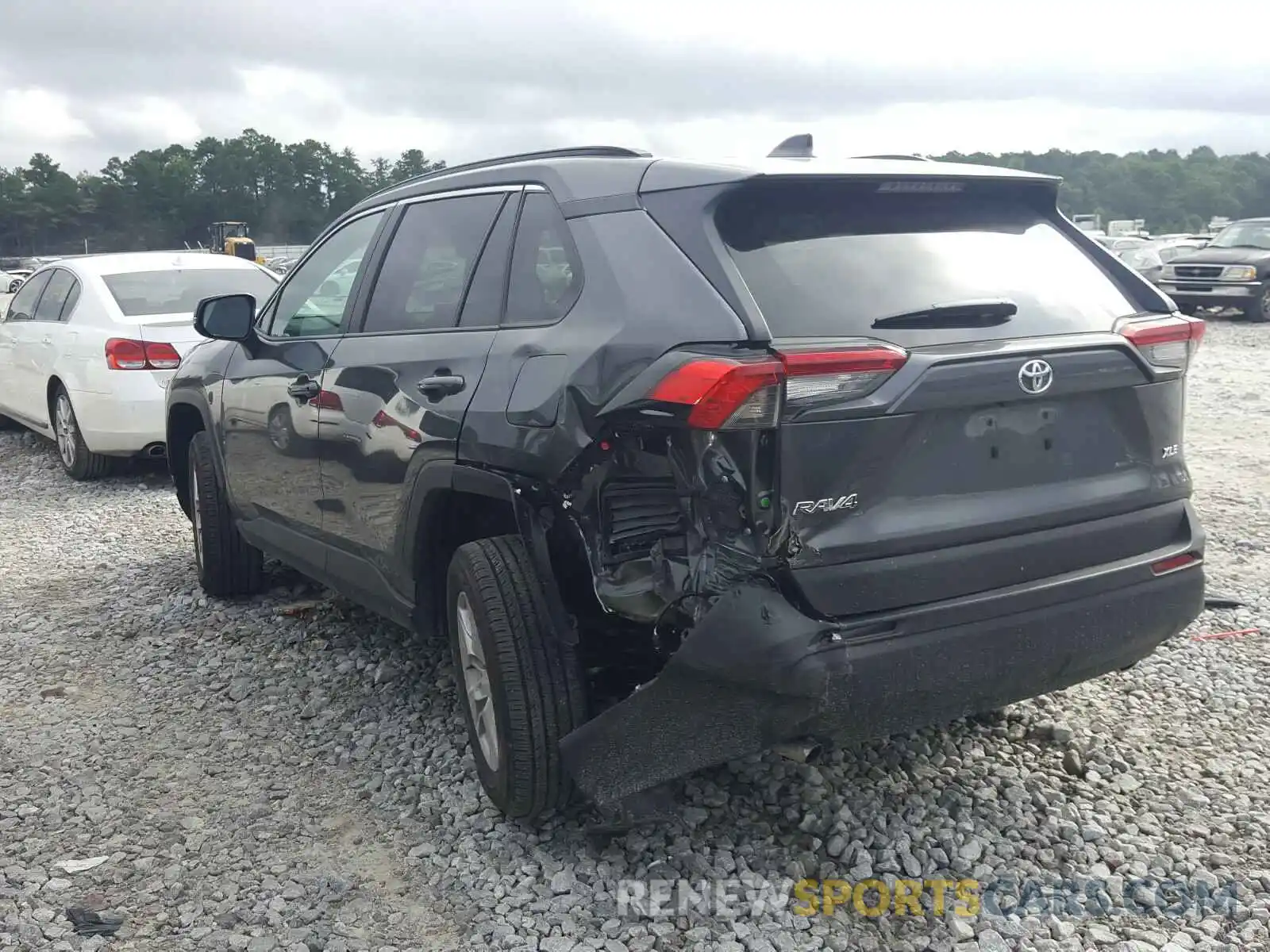 3 Photograph of a damaged car 2T3W1RFV5LC042101 TOYOTA RAV4 2020