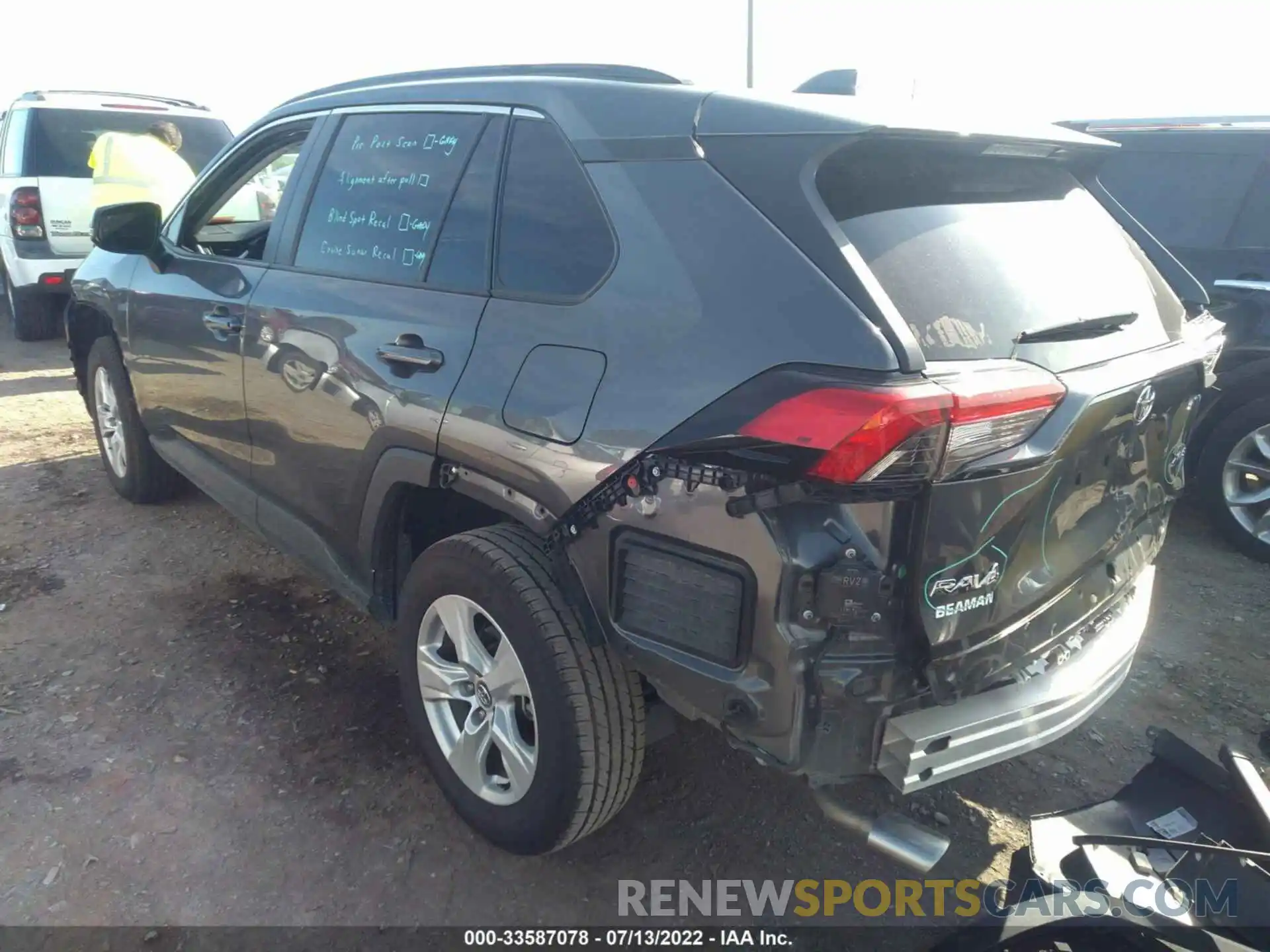 3 Photograph of a damaged car 2T3W1RFV5LC042132 TOYOTA RAV4 2020