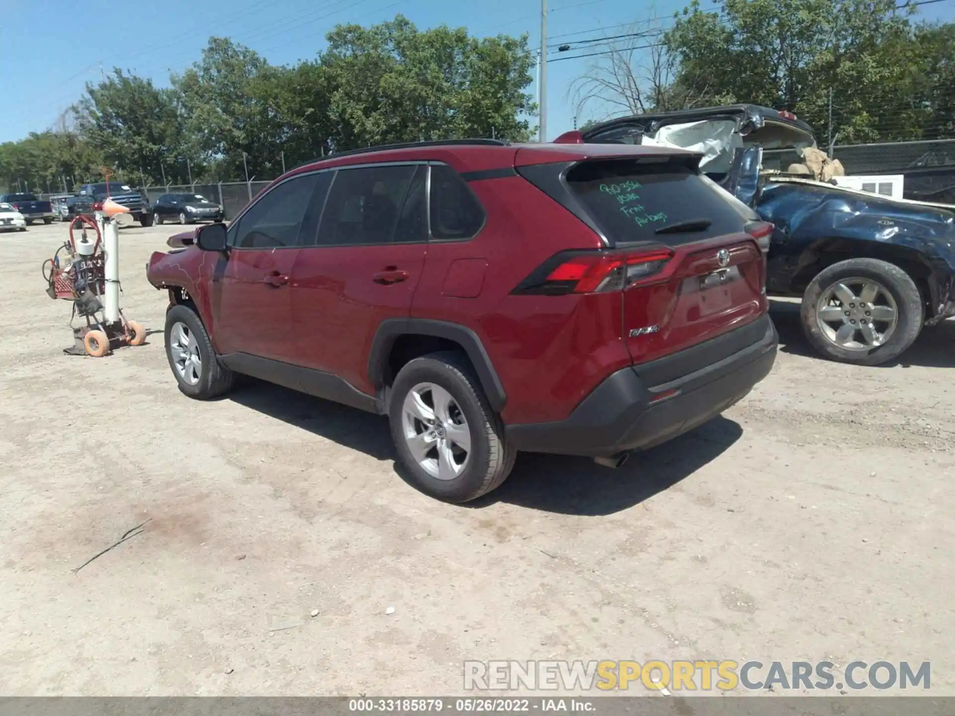 3 Photograph of a damaged car 2T3W1RFV5LC043748 TOYOTA RAV4 2020