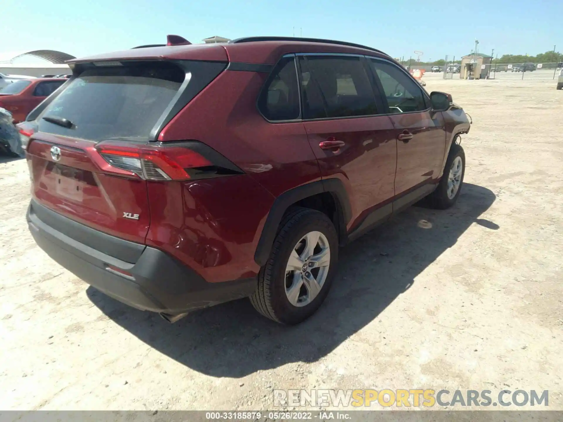 4 Photograph of a damaged car 2T3W1RFV5LC043748 TOYOTA RAV4 2020