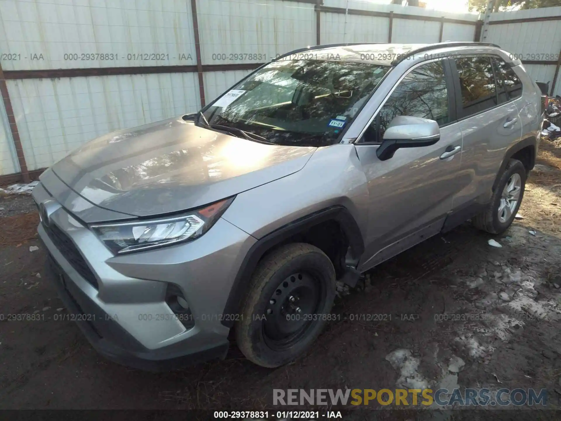 2 Фотография поврежденного автомобиля 2T3W1RFV5LC045046 TOYOTA RAV4 2020