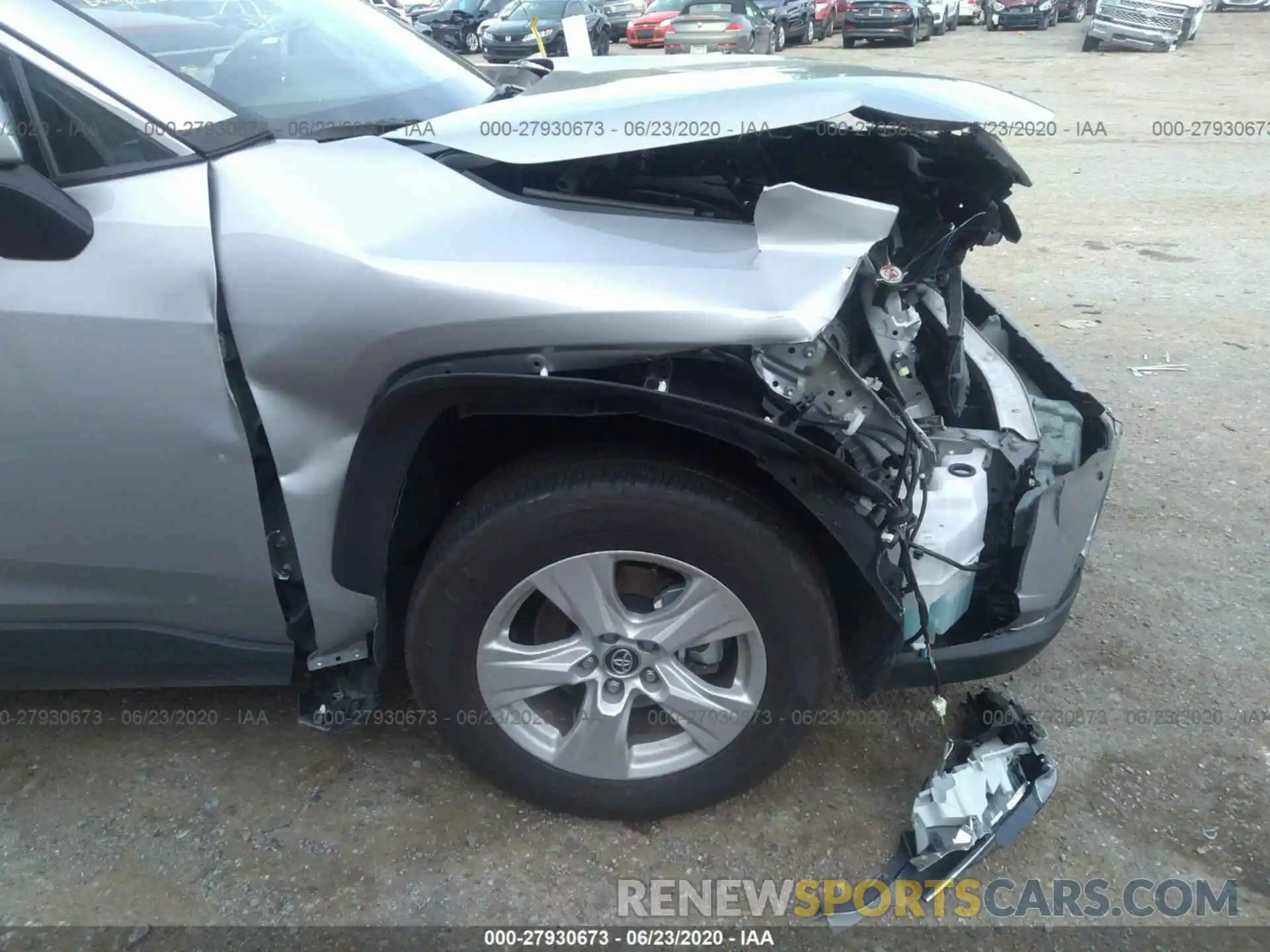 6 Photograph of a damaged car 2T3W1RFV5LC045063 TOYOTA RAV4 2020