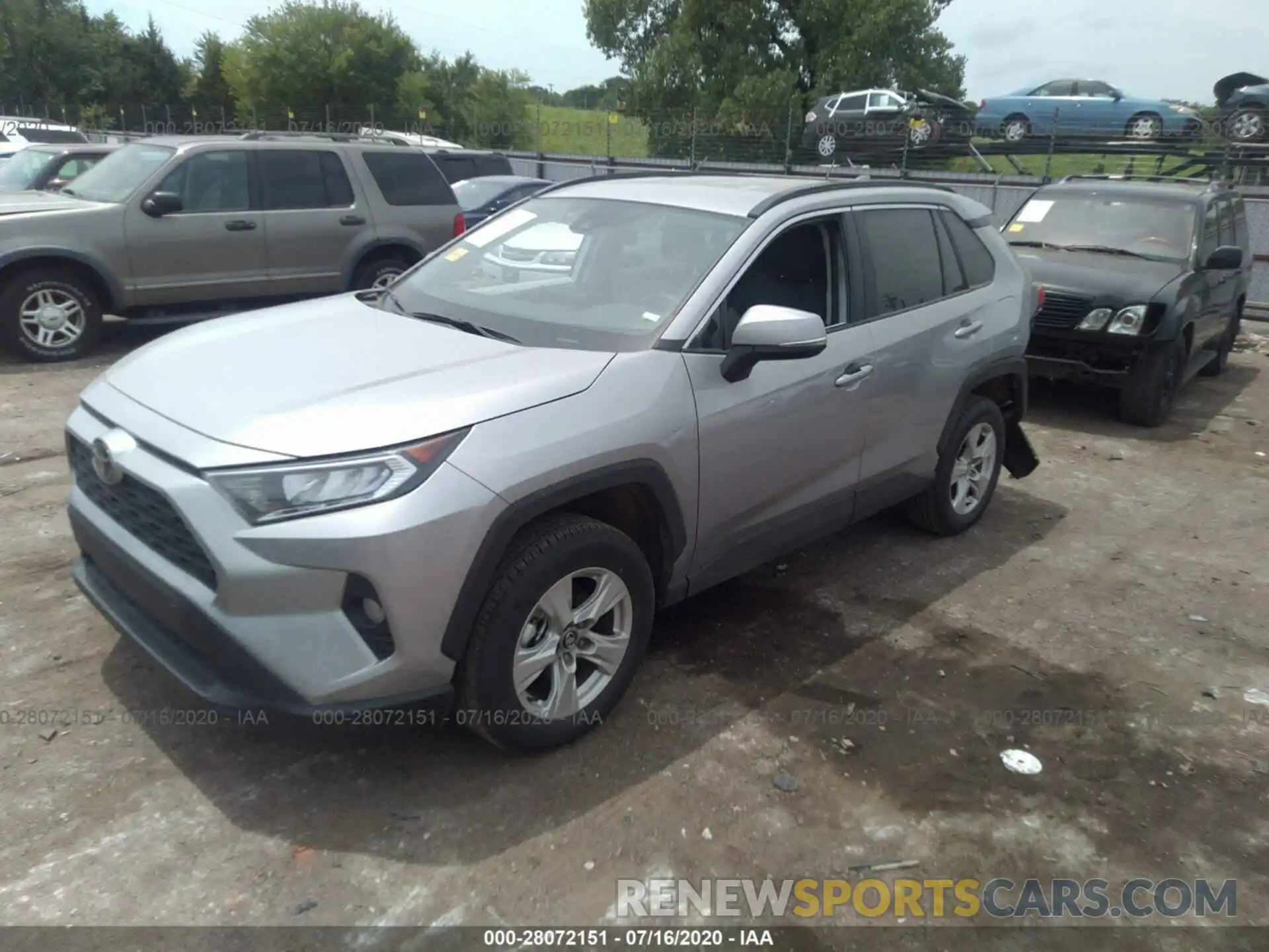 2 Photograph of a damaged car 2T3W1RFV5LC045466 TOYOTA RAV4 2020