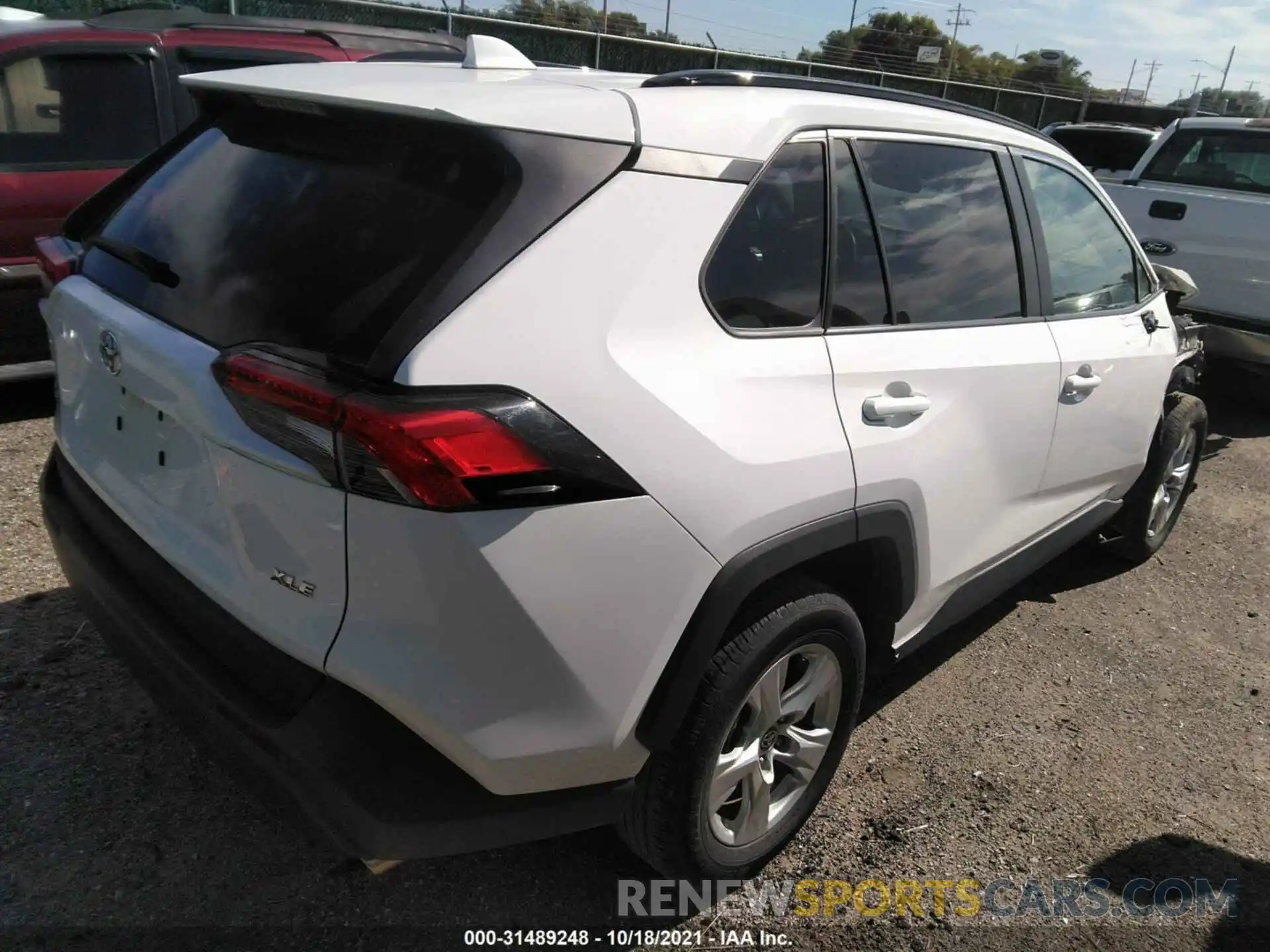 4 Photograph of a damaged car 2T3W1RFV5LC046505 TOYOTA RAV4 2020