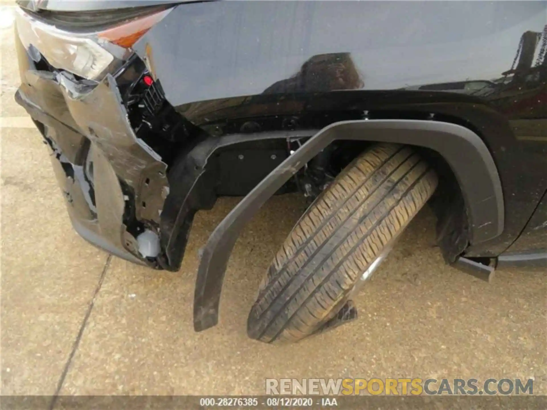 10 Photograph of a damaged car 2T3W1RFV5LC048416 TOYOTA RAV4 2020