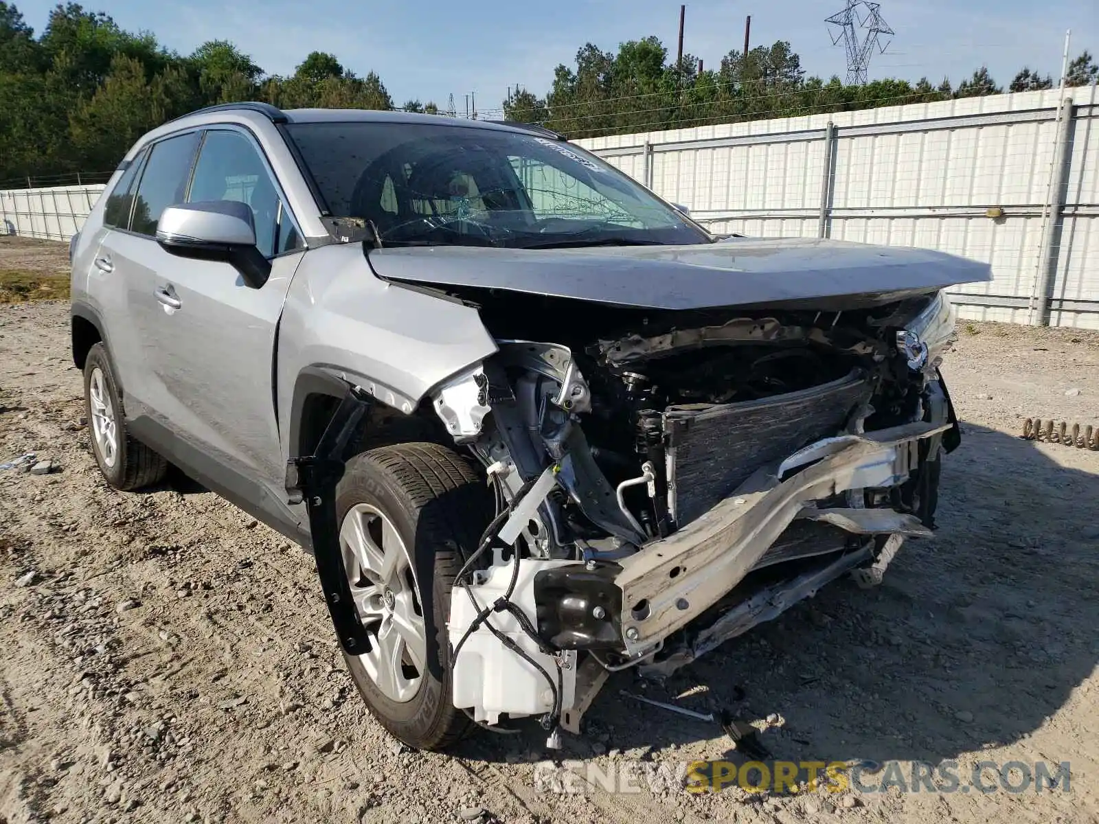 1 Photograph of a damaged car 2T3W1RFV5LC048495 TOYOTA RAV4 2020