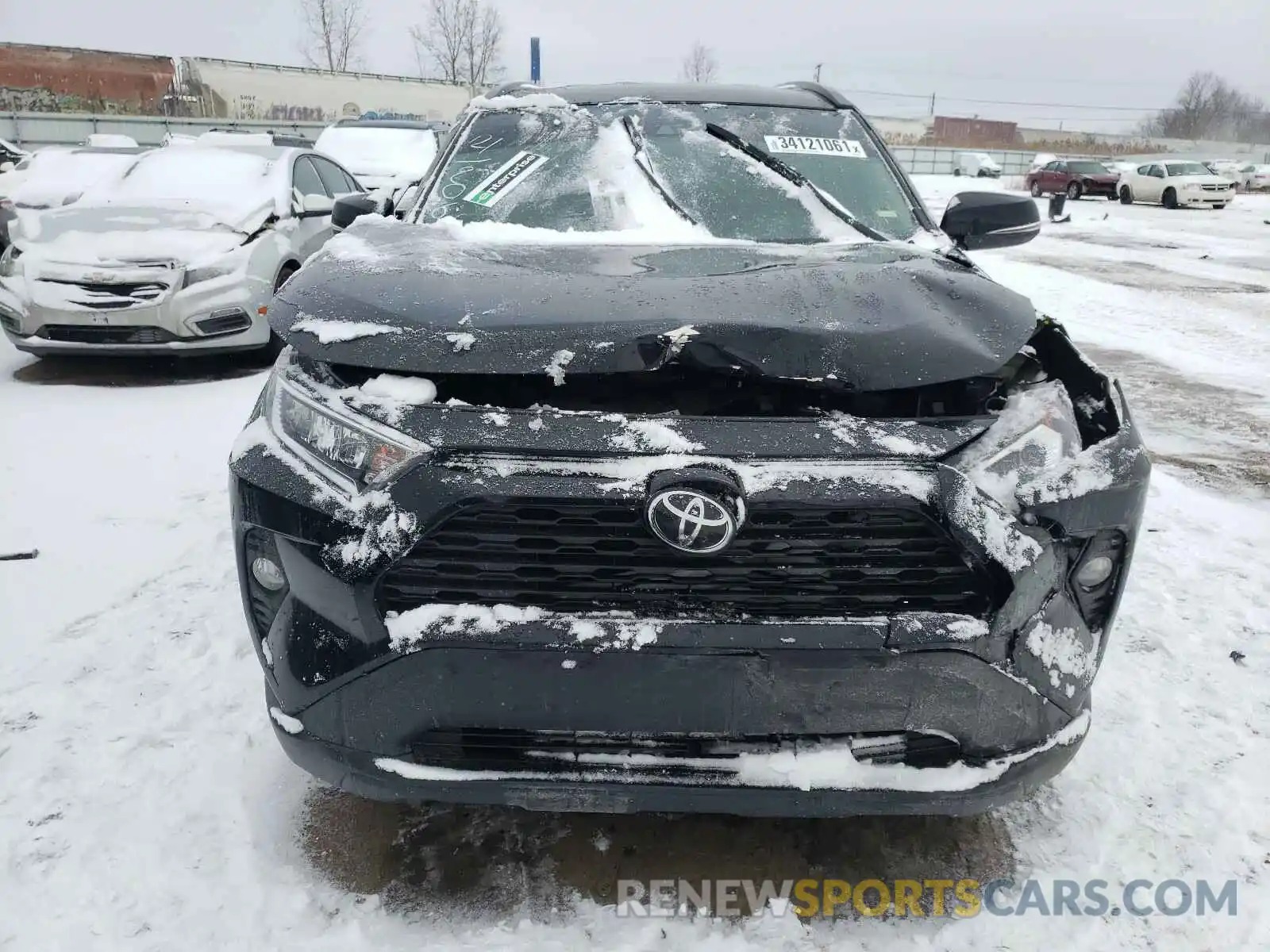 9 Photograph of a damaged car 2T3W1RFV5LC051560 TOYOTA RAV4 2020