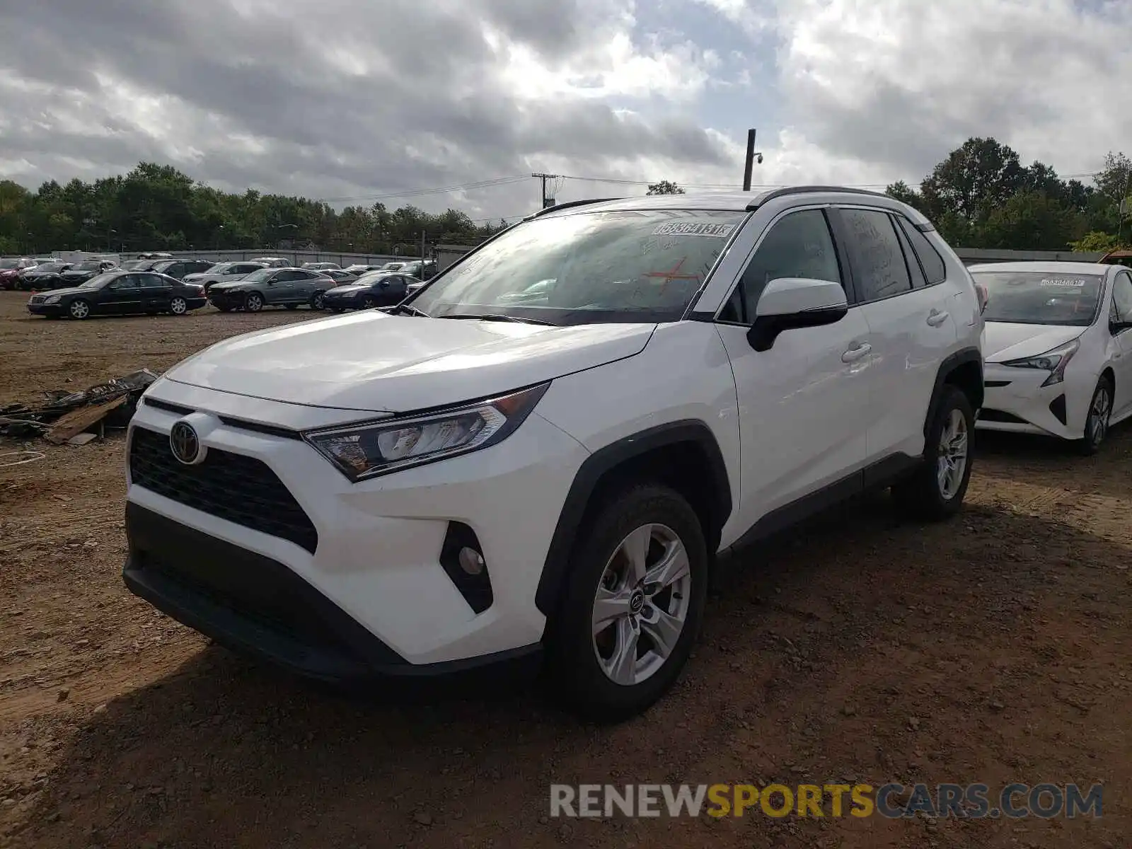 2 Photograph of a damaged car 2T3W1RFV5LC053079 TOYOTA RAV4 2020