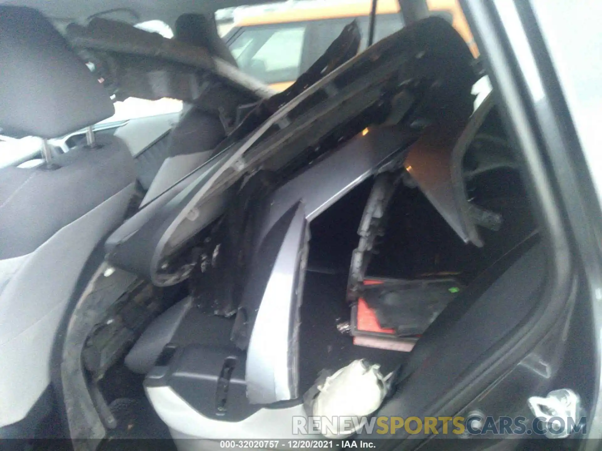 8 Фотография поврежденного автомобиля 2T3W1RFV5LC053289 TOYOTA RAV4 2020