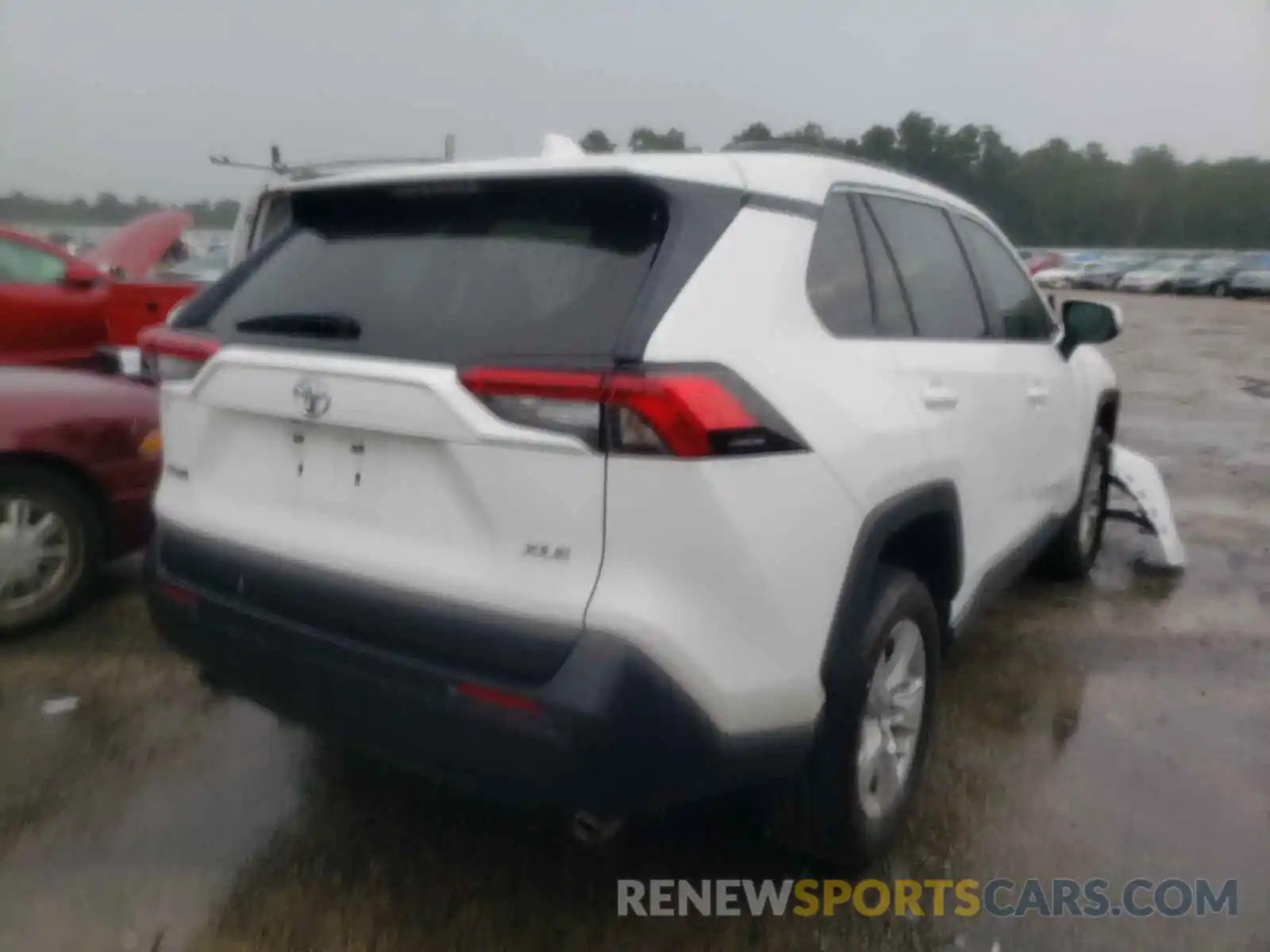 4 Photograph of a damaged car 2T3W1RFV5LC063143 TOYOTA RAV4 2020