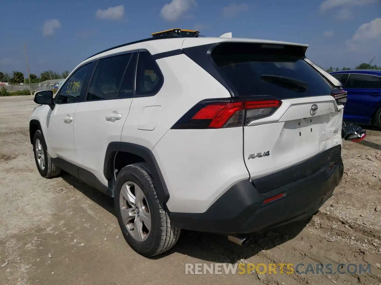 3 Photograph of a damaged car 2T3W1RFV5LC065278 TOYOTA RAV4 2020