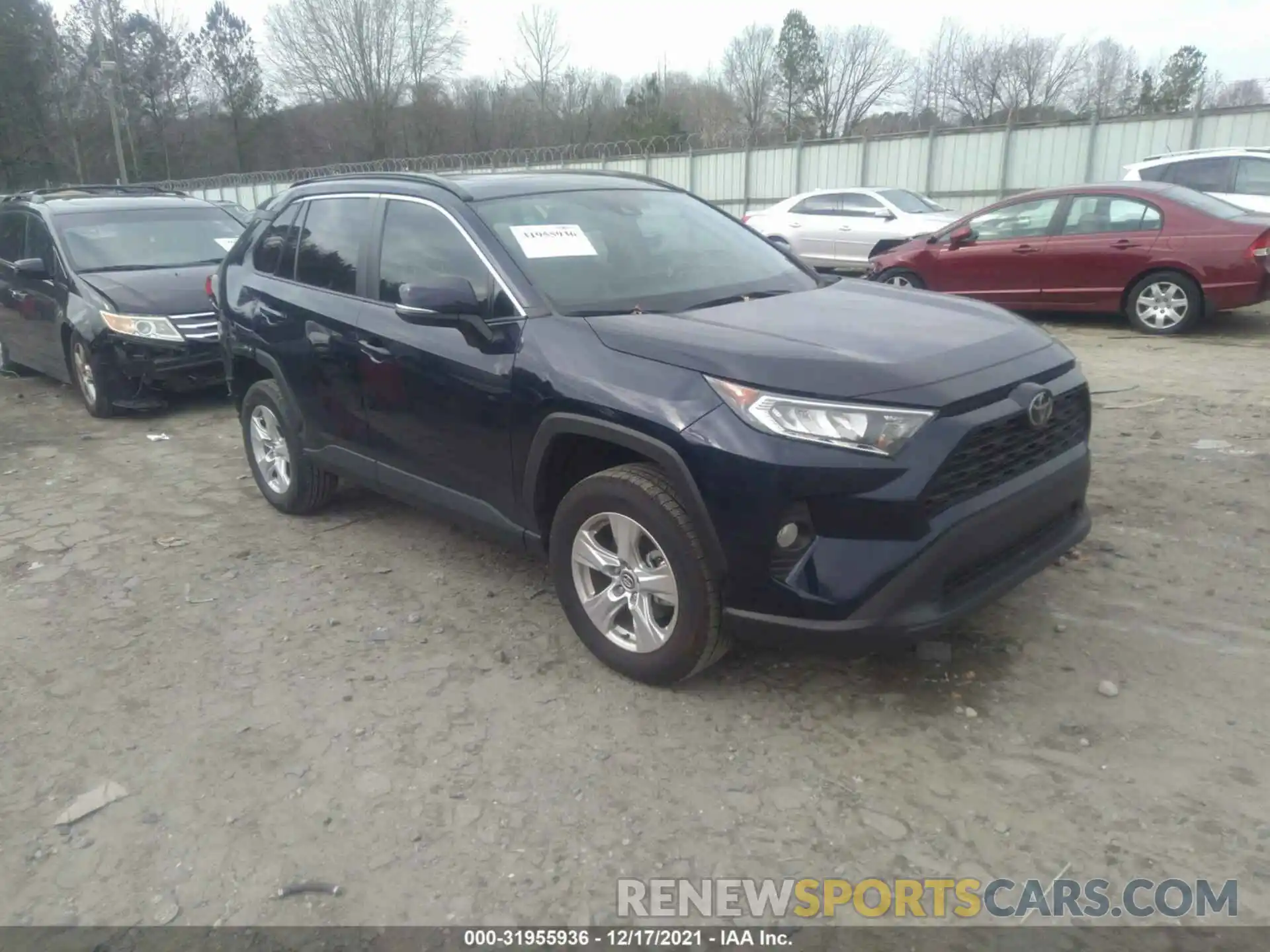 1 Photograph of a damaged car 2T3W1RFV5LC070495 TOYOTA RAV4 2020