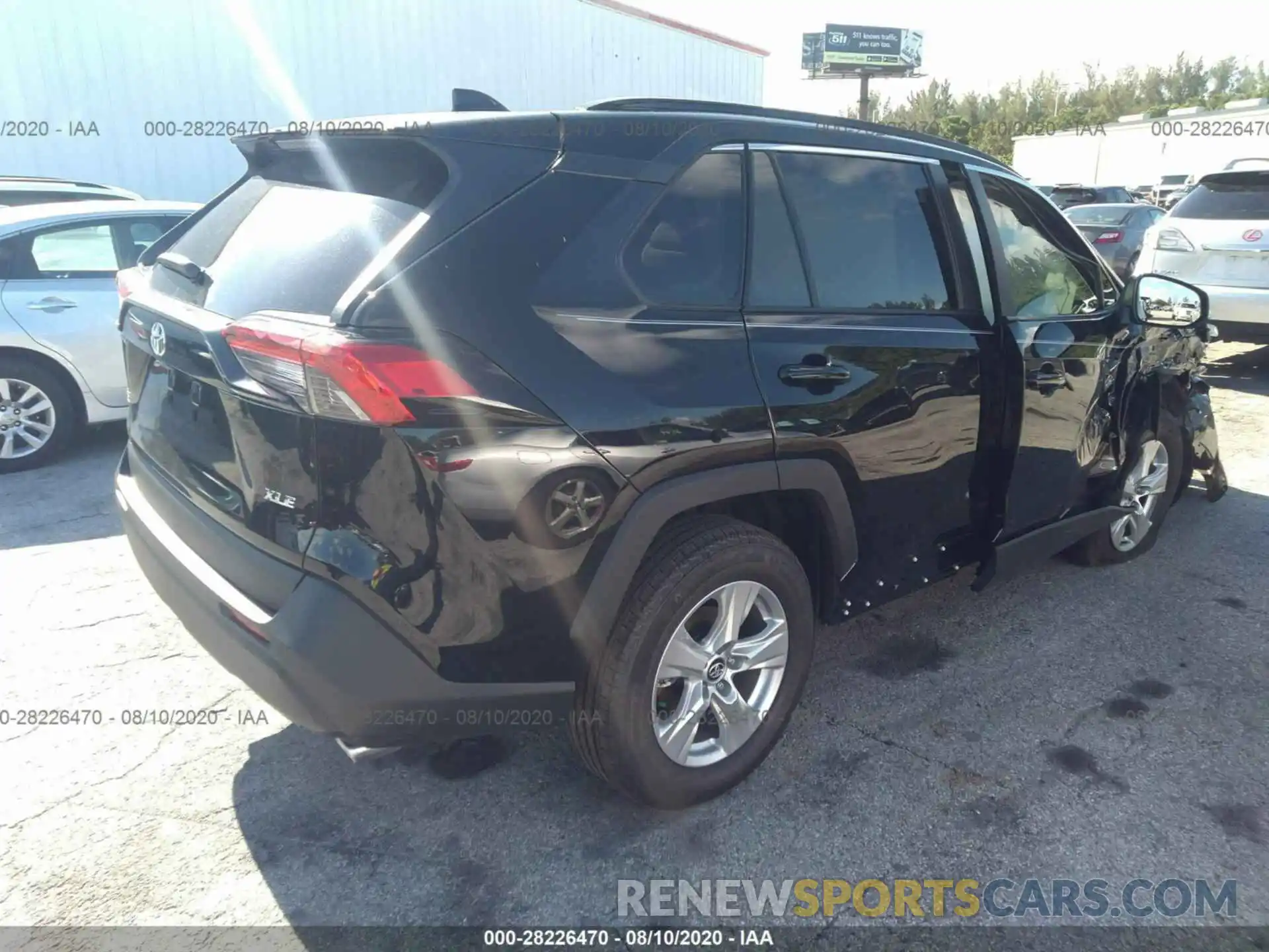 4 Photograph of a damaged car 2T3W1RFV5LC071484 TOYOTA RAV4 2020