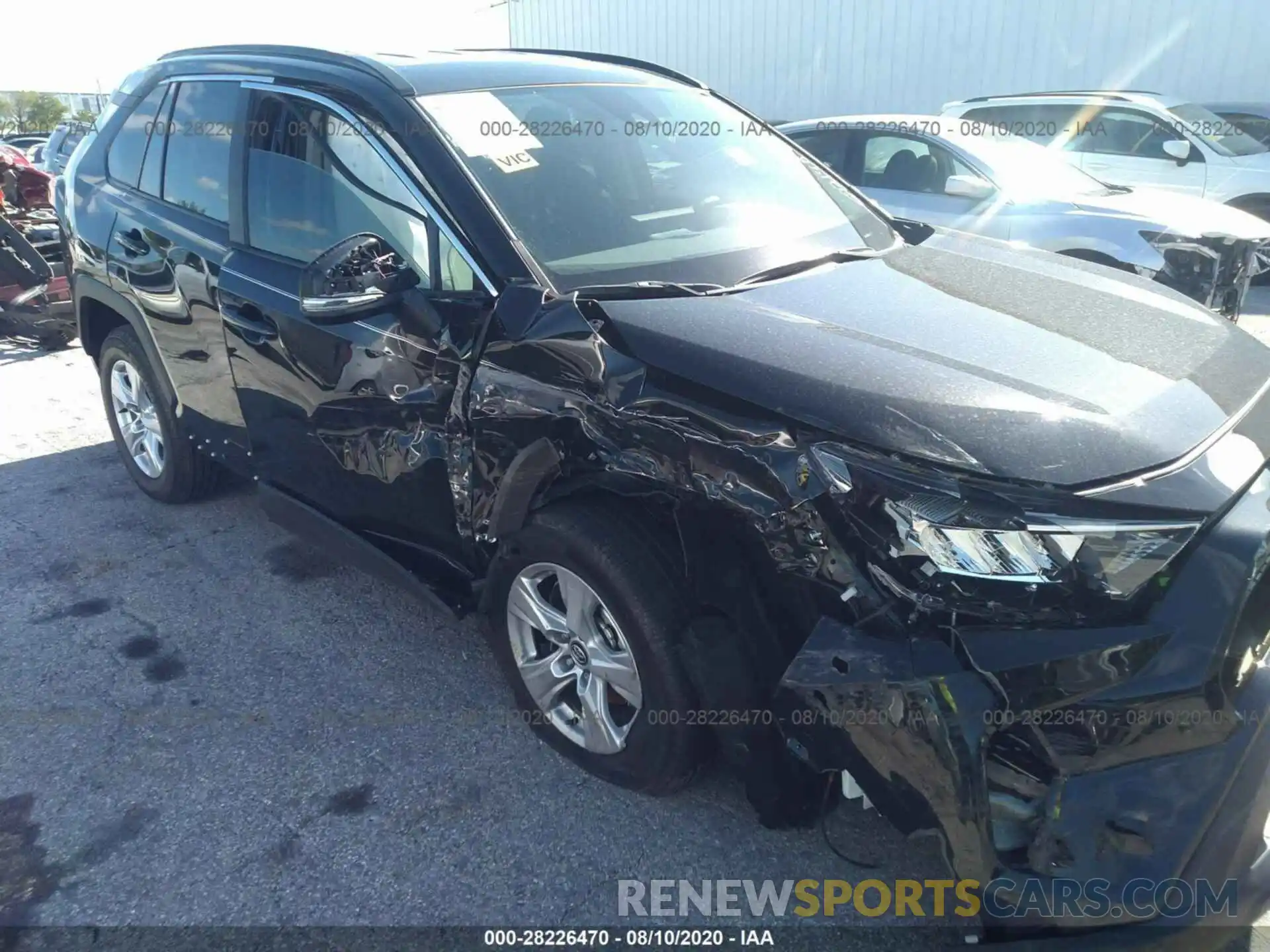 6 Photograph of a damaged car 2T3W1RFV5LC071484 TOYOTA RAV4 2020