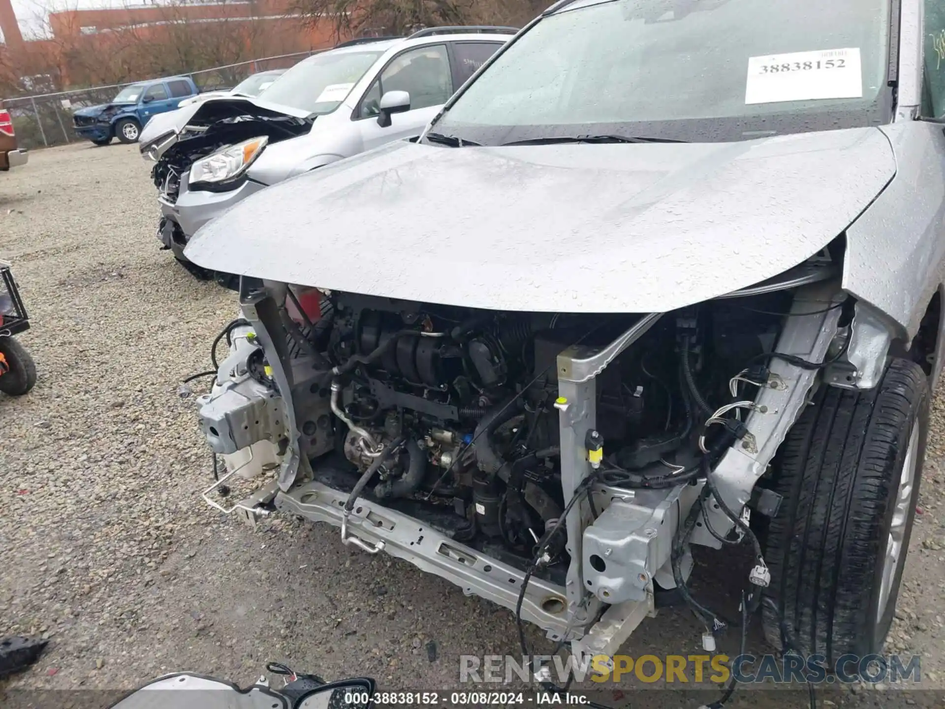 6 Photograph of a damaged car 2T3W1RFV5LC073199 TOYOTA RAV4 2020