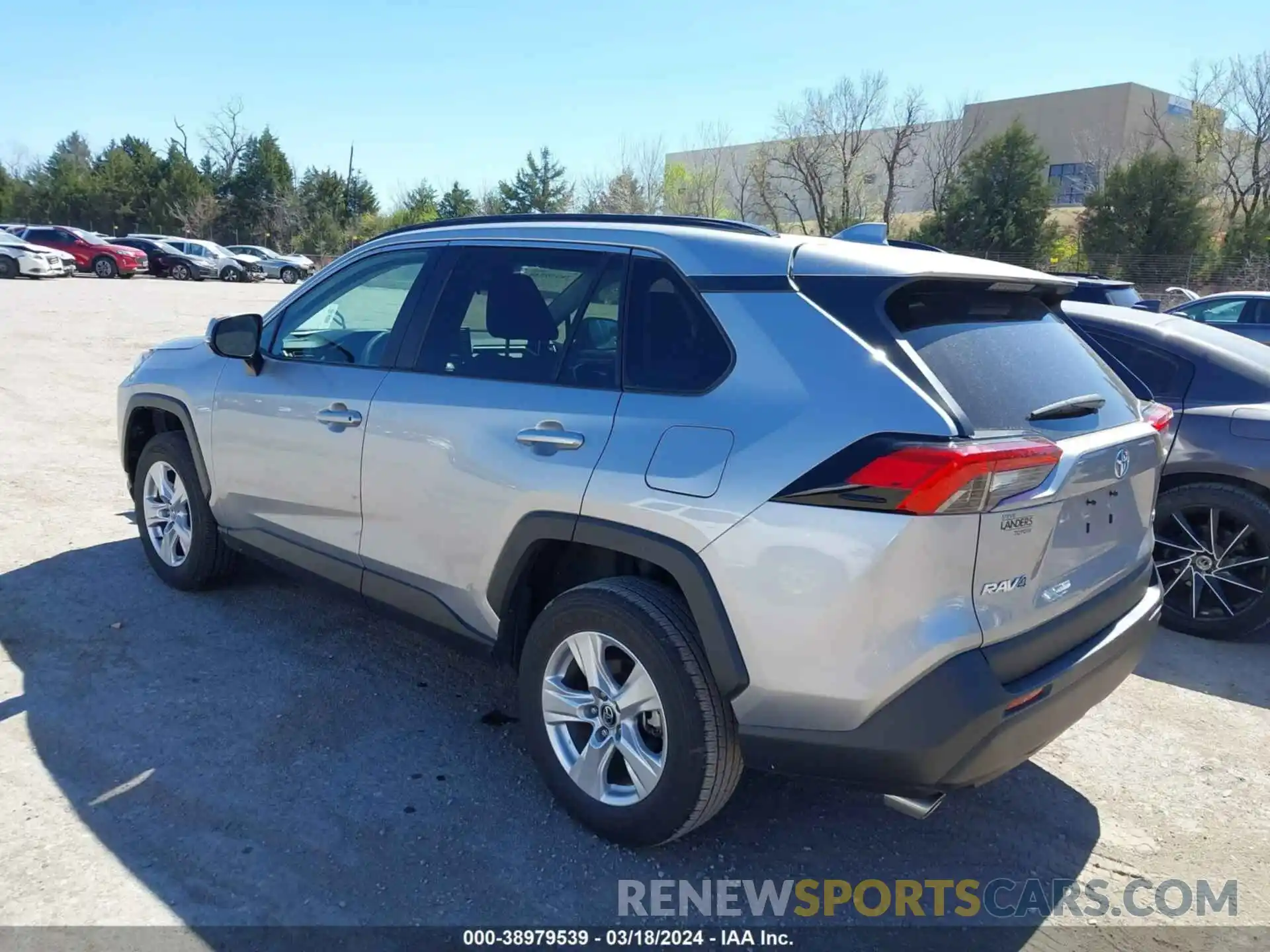 3 Photograph of a damaged car 2T3W1RFV5LC079035 TOYOTA RAV4 2020