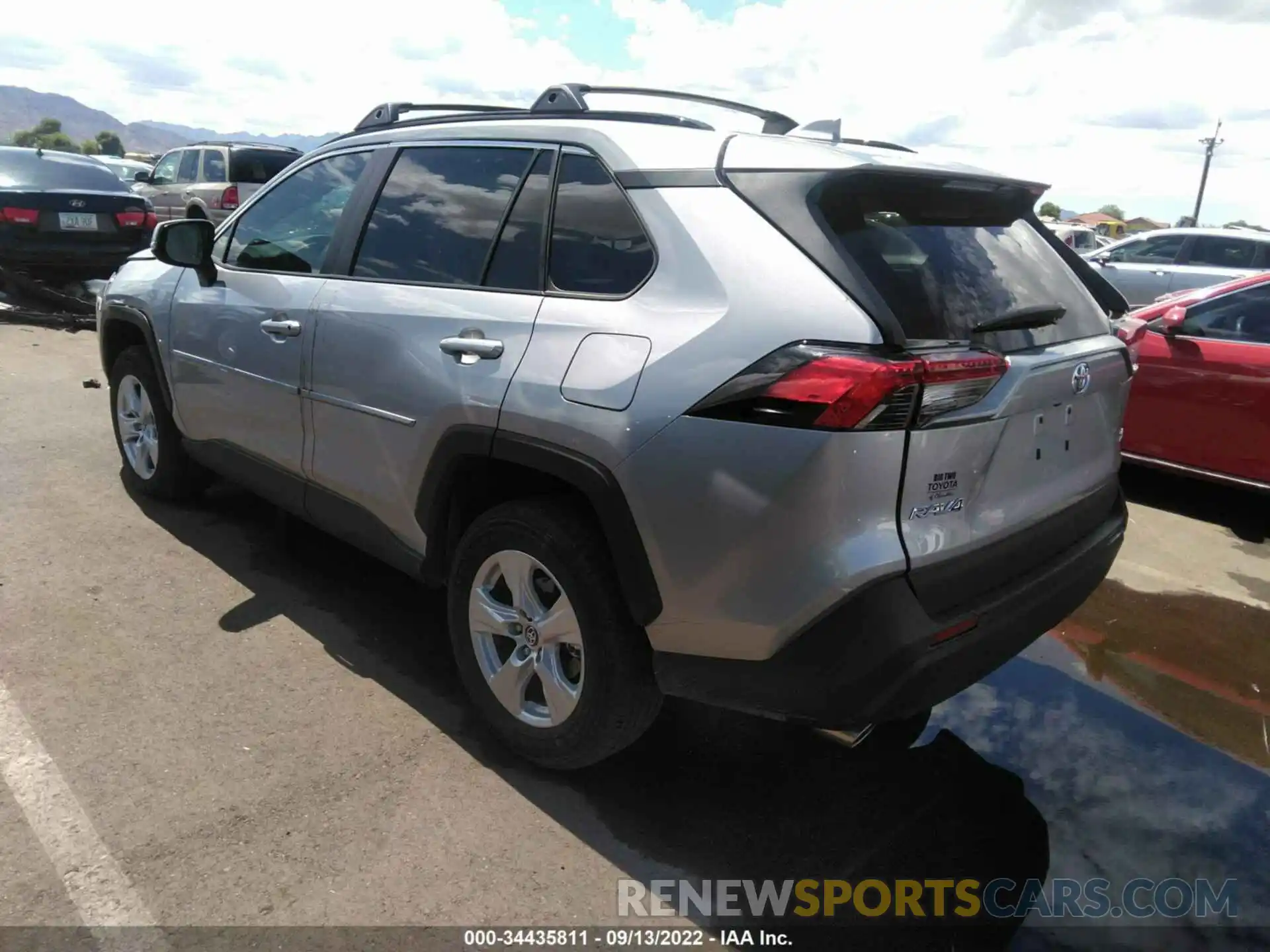 3 Photograph of a damaged car 2T3W1RFV5LC079536 TOYOTA RAV4 2020