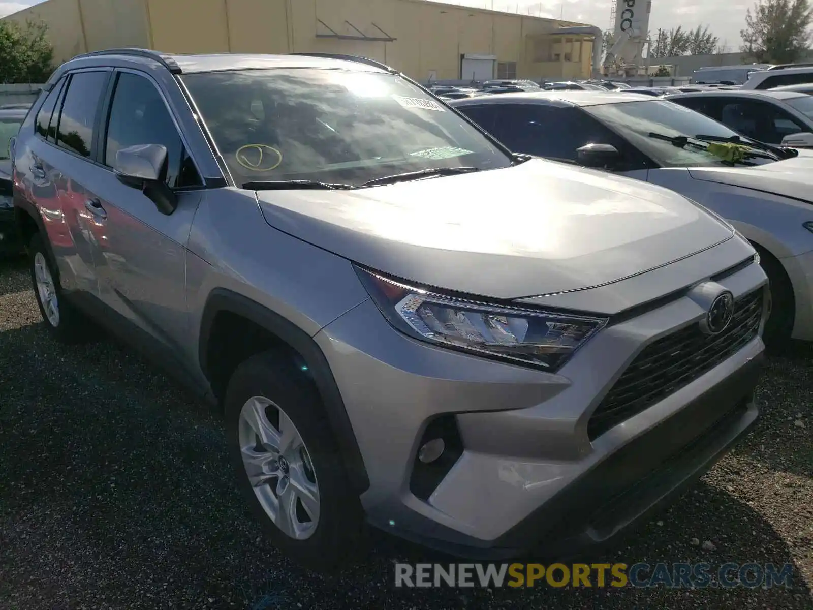 1 Фотография поврежденного автомобиля 2T3W1RFV5LC081917 TOYOTA RAV4 2020