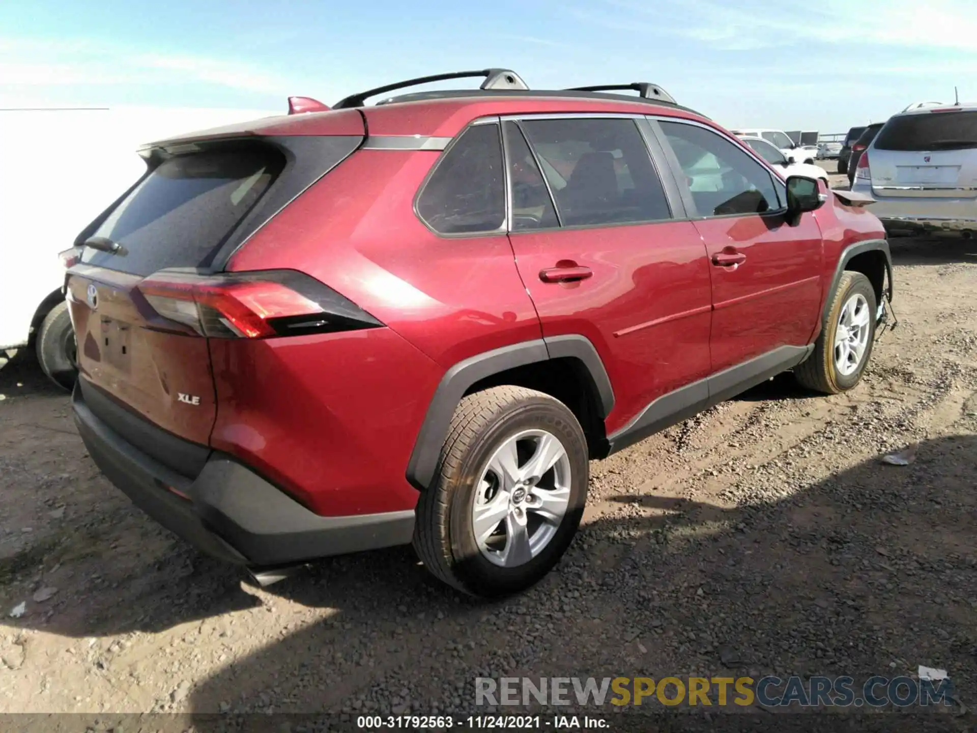 4 Photograph of a damaged car 2T3W1RFV5LC082260 TOYOTA RAV4 2020