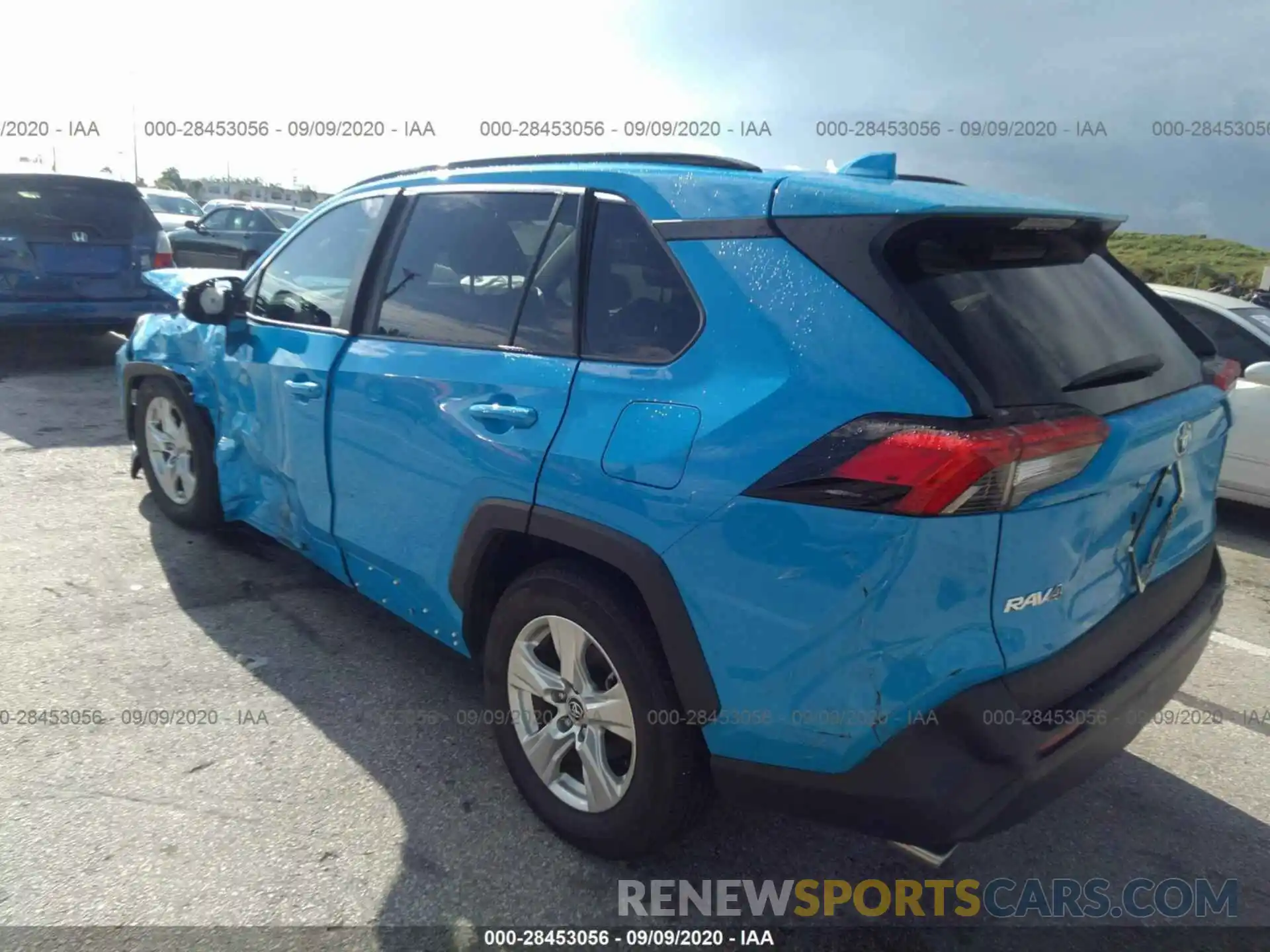 3 Photograph of a damaged car 2T3W1RFV5LW064002 TOYOTA RAV4 2020