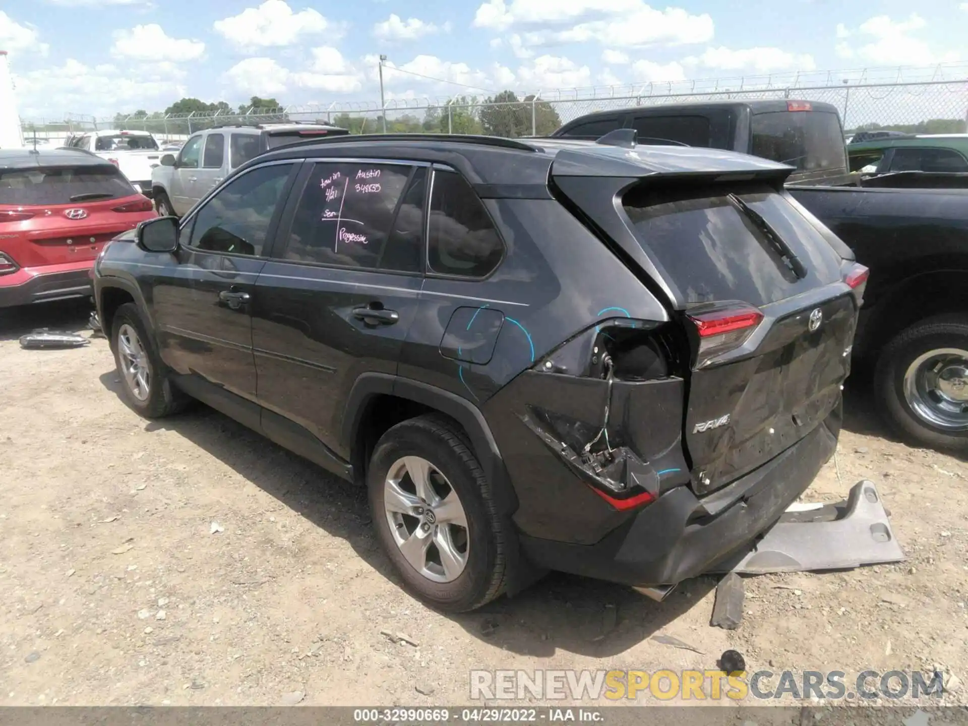 3 Фотография поврежденного автомобиля 2T3W1RFV5LW085092 TOYOTA RAV4 2020