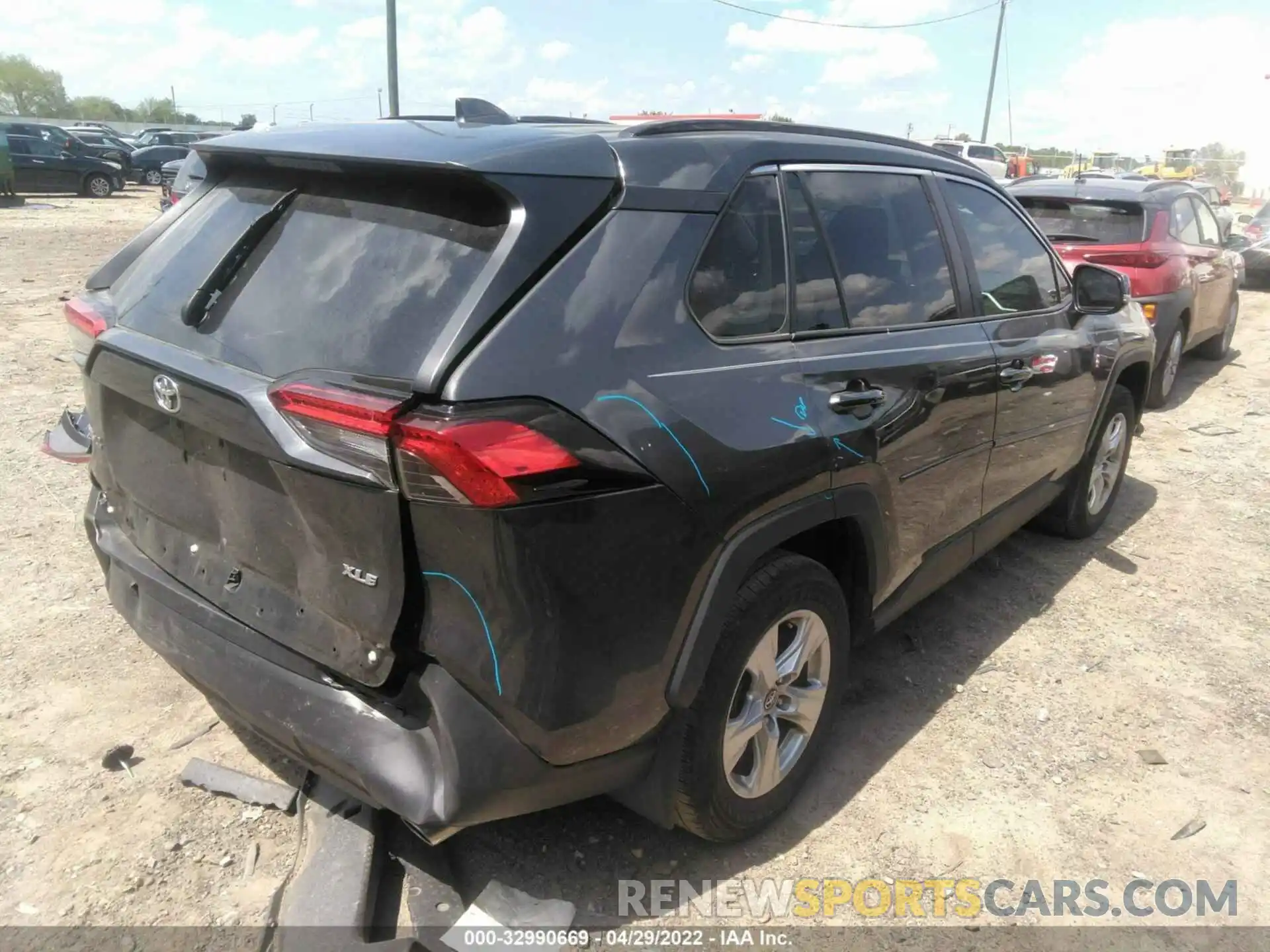 4 Photograph of a damaged car 2T3W1RFV5LW085092 TOYOTA RAV4 2020