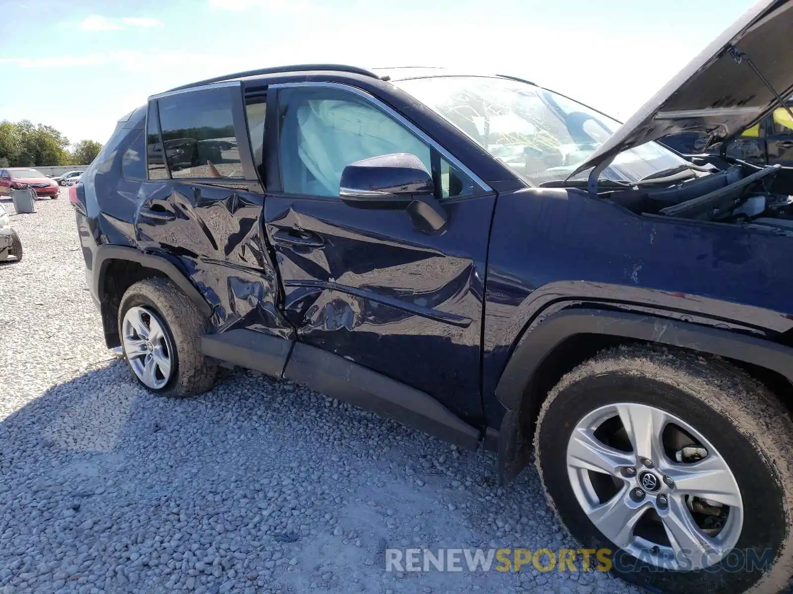 9 Photograph of a damaged car 2T3W1RFV5LW089899 TOYOTA RAV4 2020