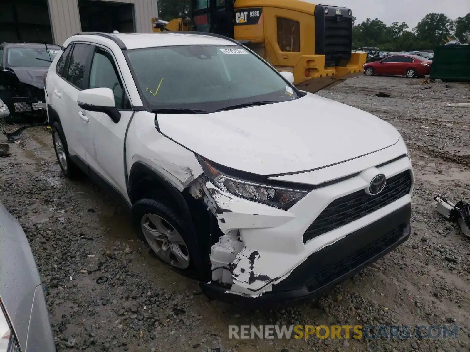 1 Photograph of a damaged car 2T3W1RFV6LC036243 TOYOTA RAV4 2020