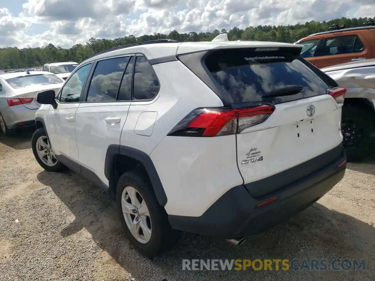 3 Photograph of a damaged car 2T3W1RFV6LC043323 TOYOTA RAV4 2020