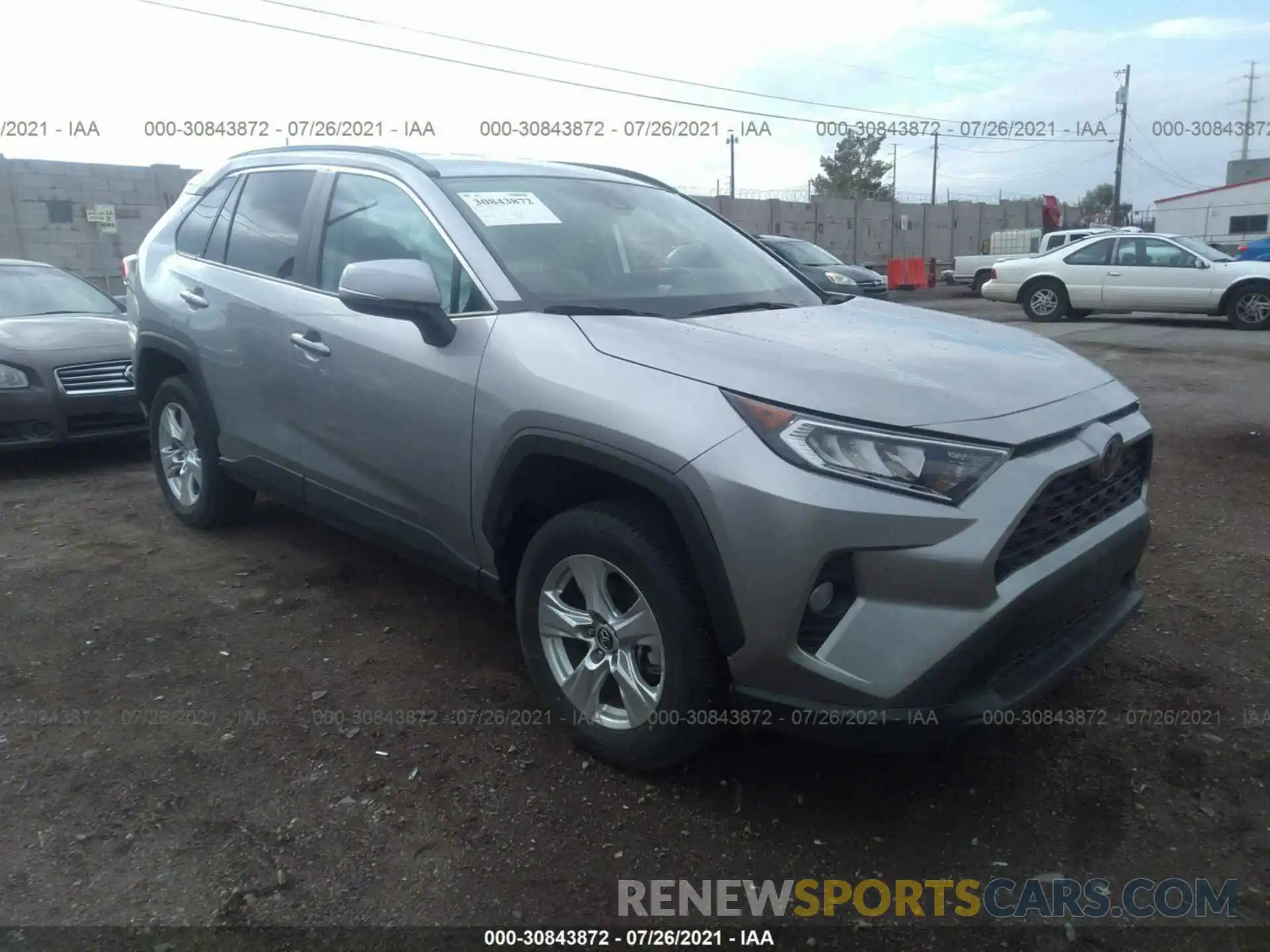 1 Photograph of a damaged car 2T3W1RFV6LC045010 TOYOTA RAV4 2020