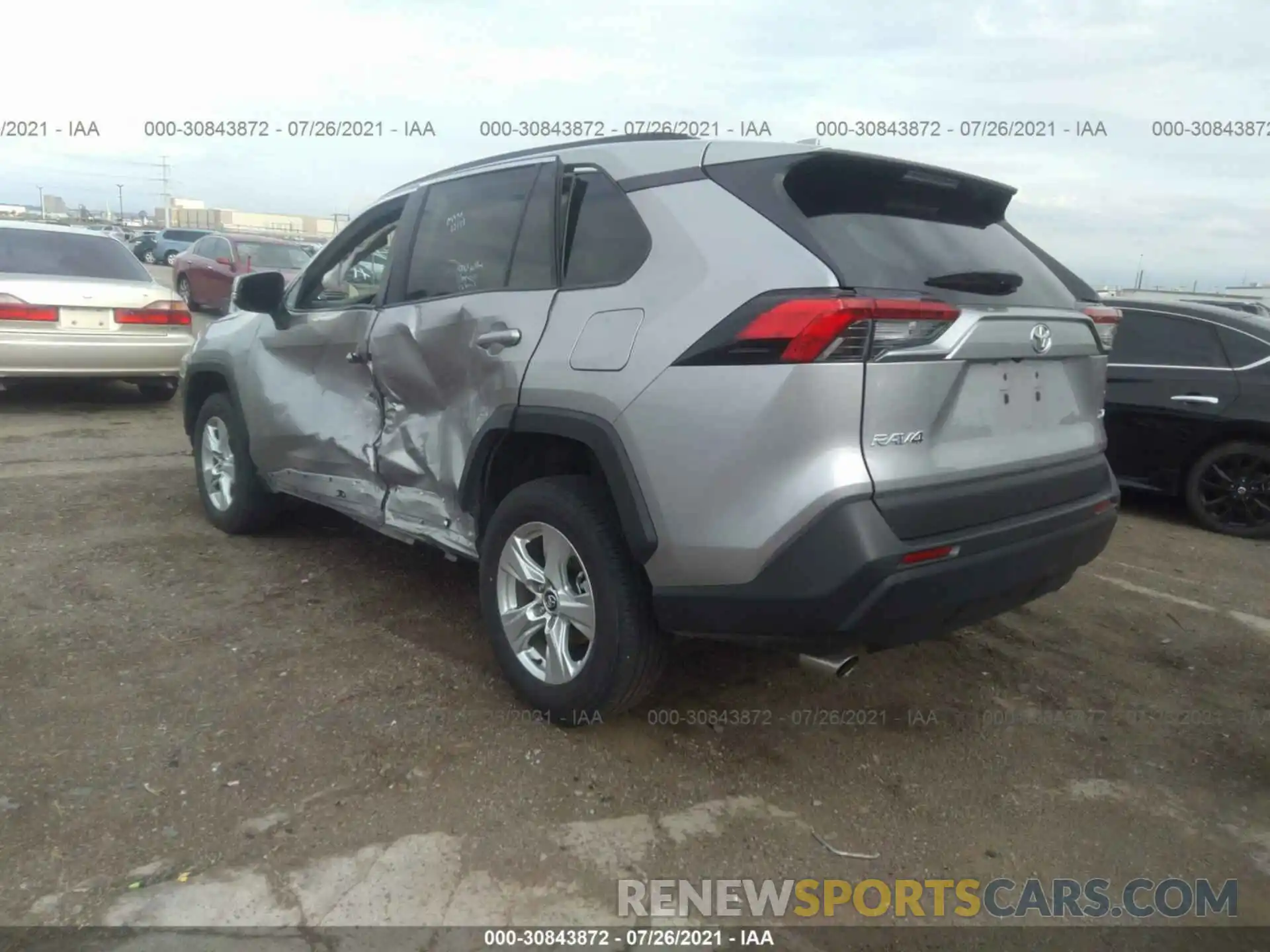 3 Photograph of a damaged car 2T3W1RFV6LC045010 TOYOTA RAV4 2020